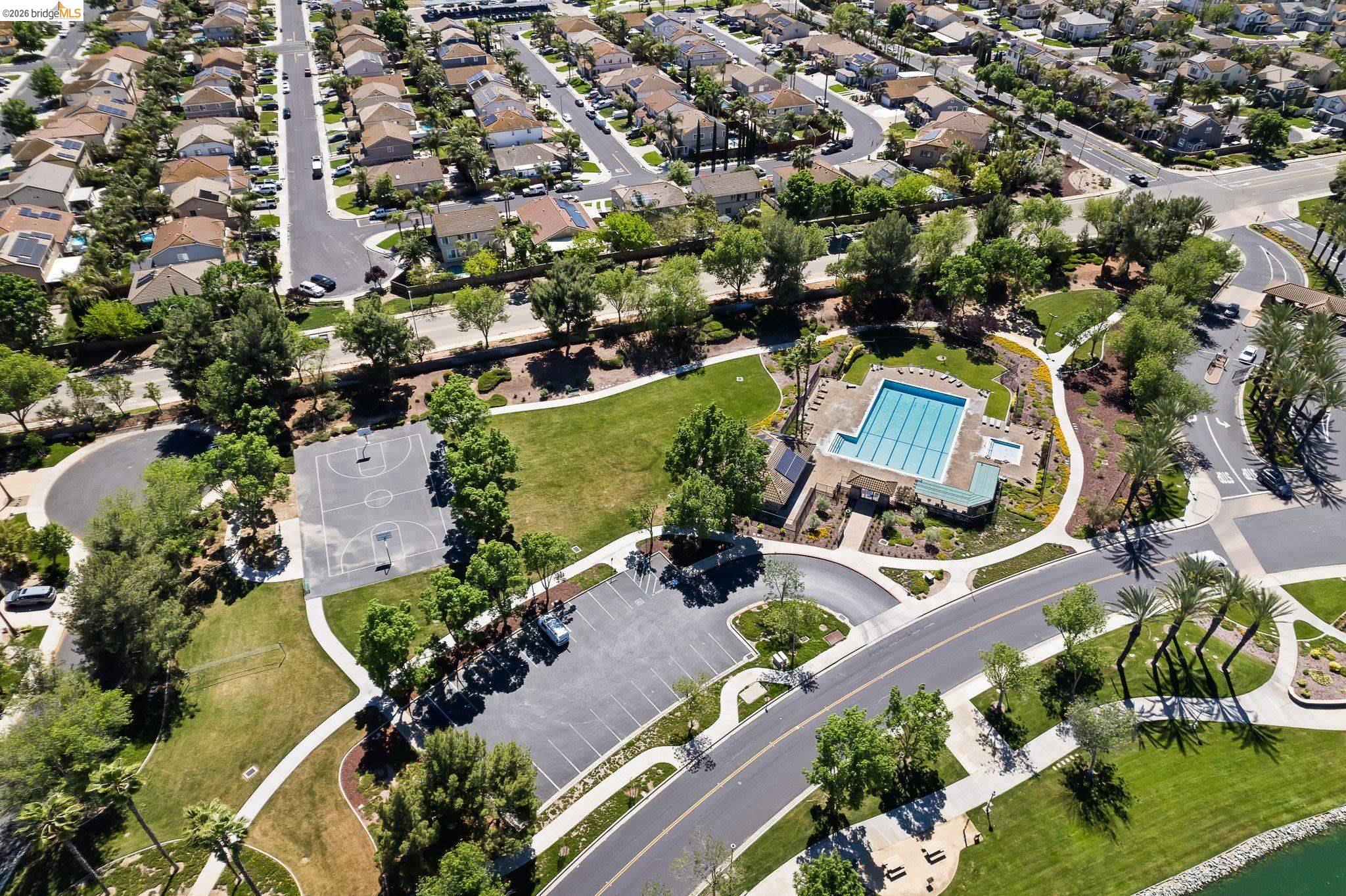 Detail Gallery Image 45 of 49 For 2350 Winchester Loop, Discovery Bay,  CA 94505 - 4 Beds | 3 Baths