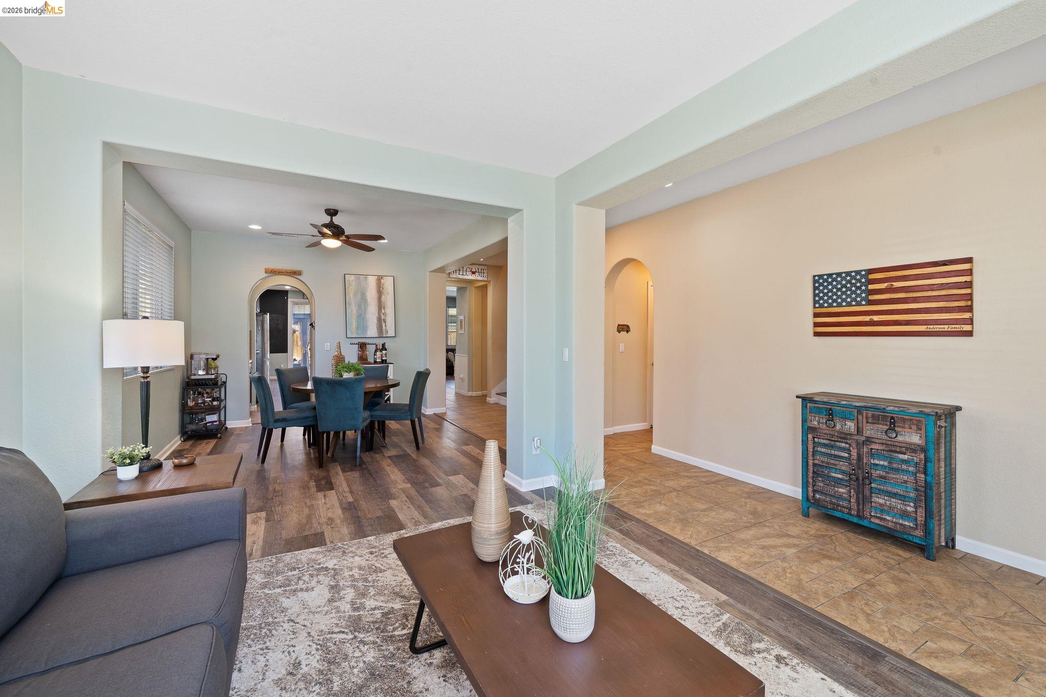 Detail Gallery Image 8 of 49 For 2350 Winchester Loop, Discovery Bay,  CA 94505 - 4 Beds | 3 Baths