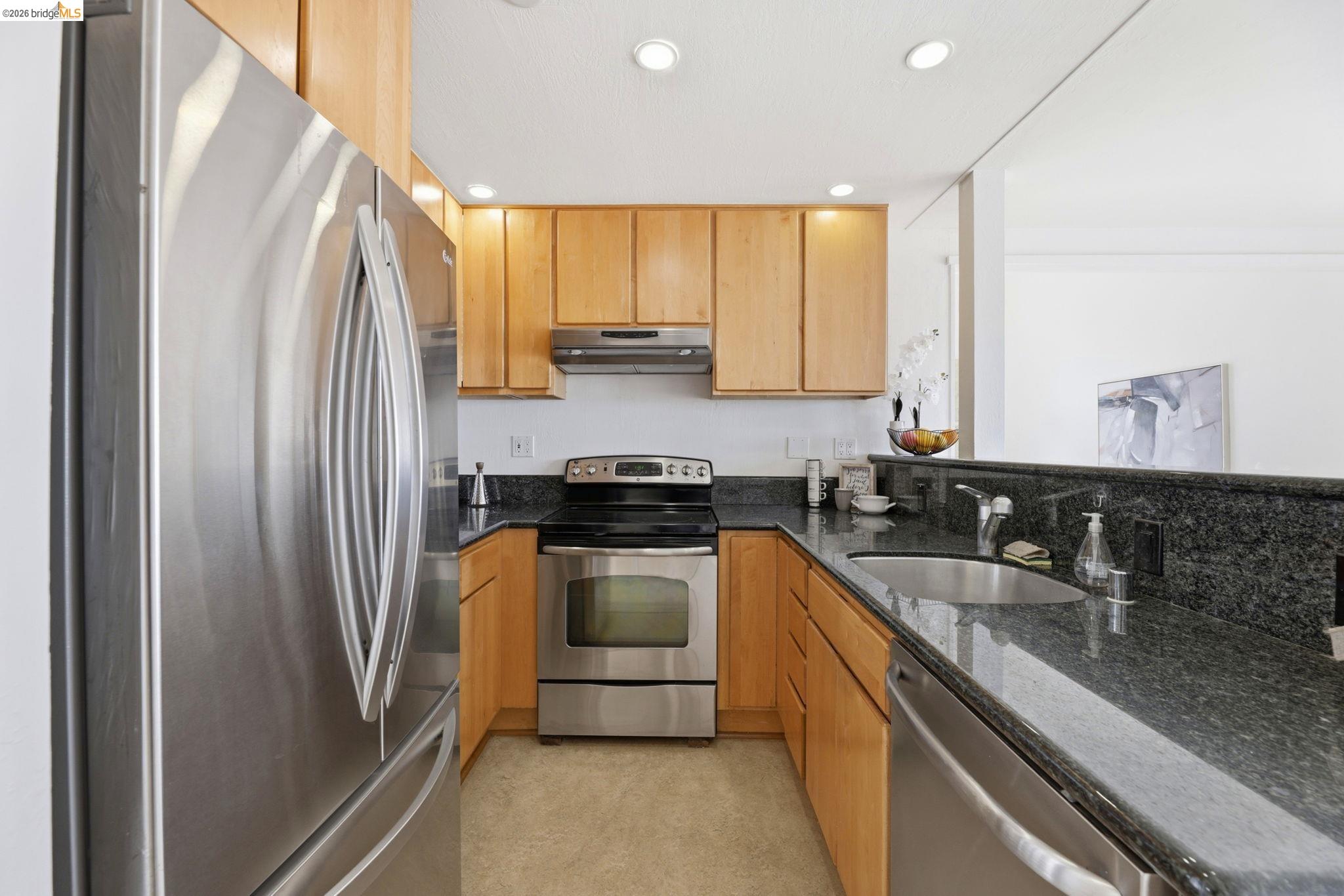 Photo #12: 41129677 Listing: Photo #12