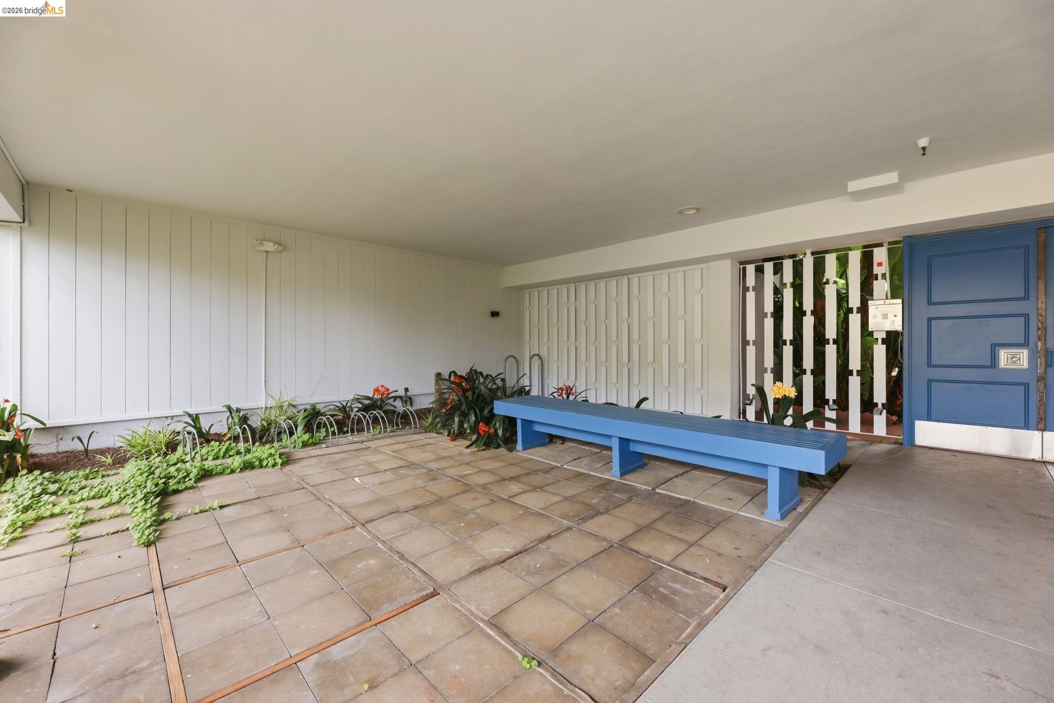 Photo #4: 41129677 Listing: Photo #4