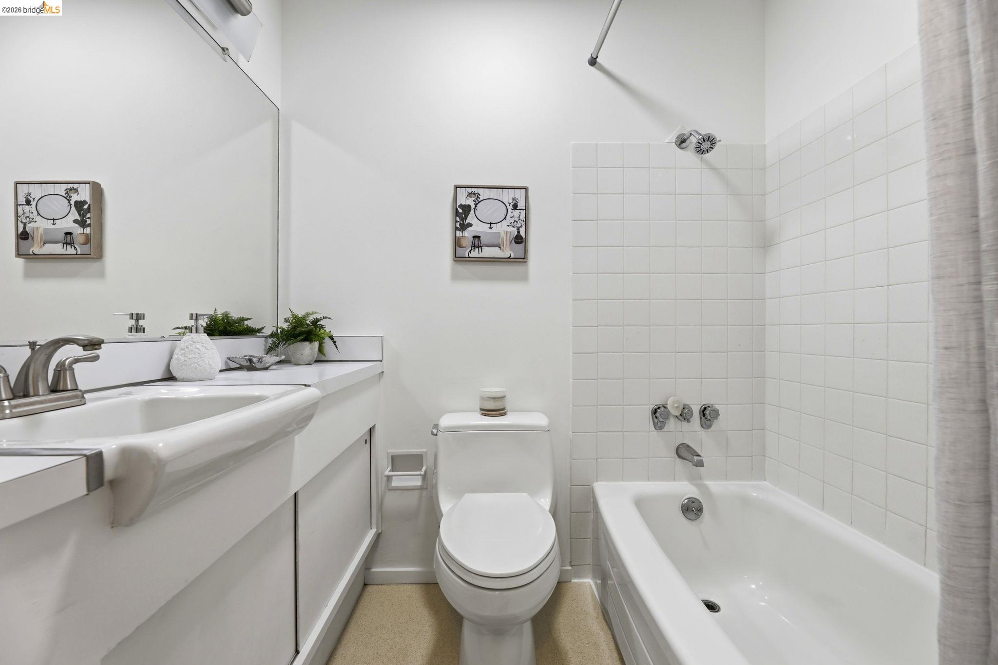 Photo #32: 41129677 Listing: Photo #32