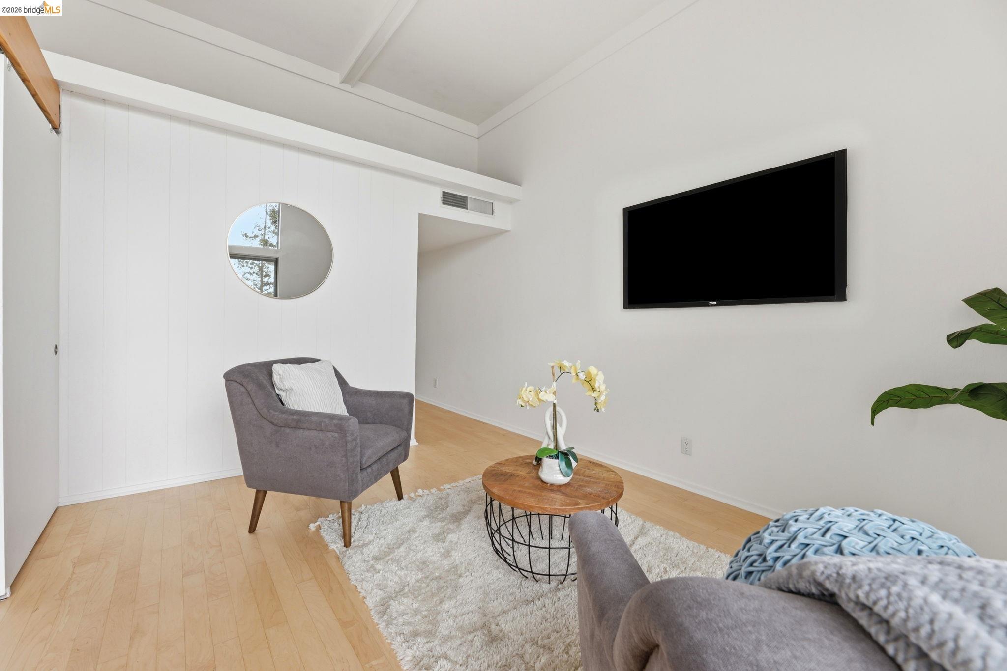 Photo #8: 41129677 Listing: Photo #8