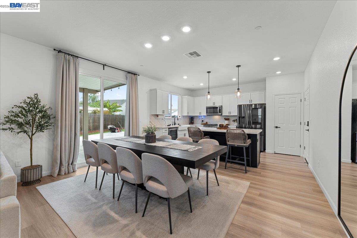 Detail Gallery Image 5 of 40 For 3651 Mcguire Dr, Stockton,  CA 95205 - 4 Beds | 3 Baths