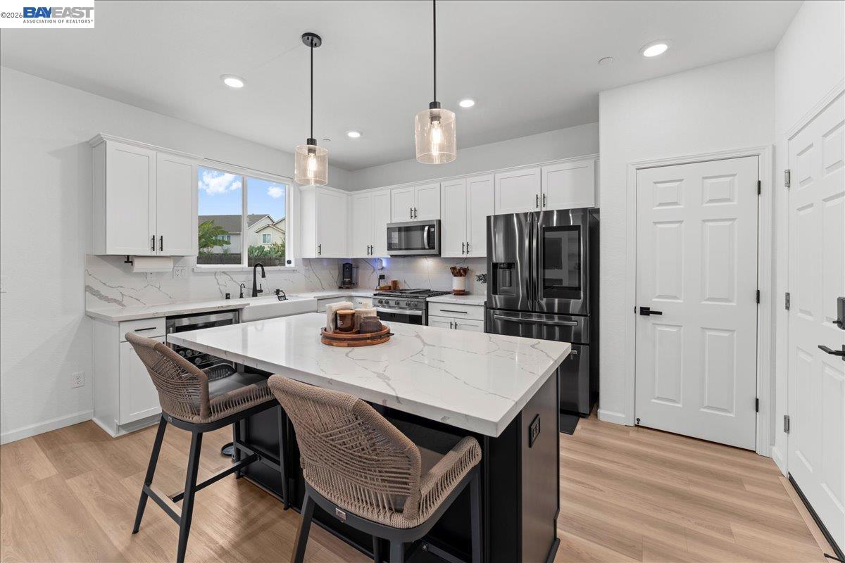 Detail Gallery Image 7 of 40 For 3651 Mcguire Dr, Stockton,  CA 95205 - 4 Beds | 3 Baths