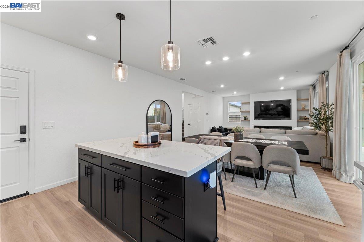 Detail Gallery Image 8 of 40 For 3651 Mcguire Dr, Stockton,  CA 95205 - 4 Beds | 3 Baths