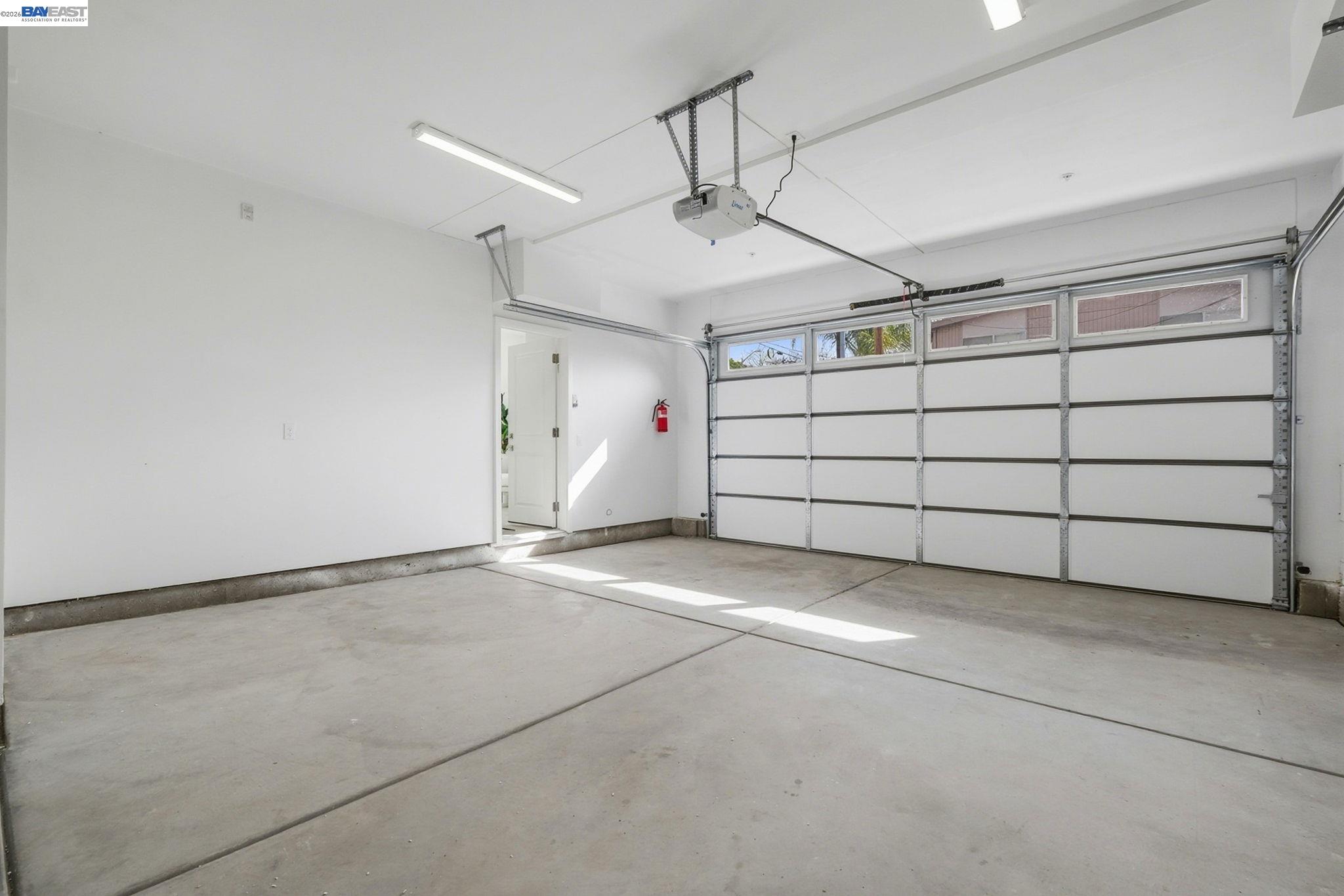 Photo #30: 41129680 Listing: Photo #30