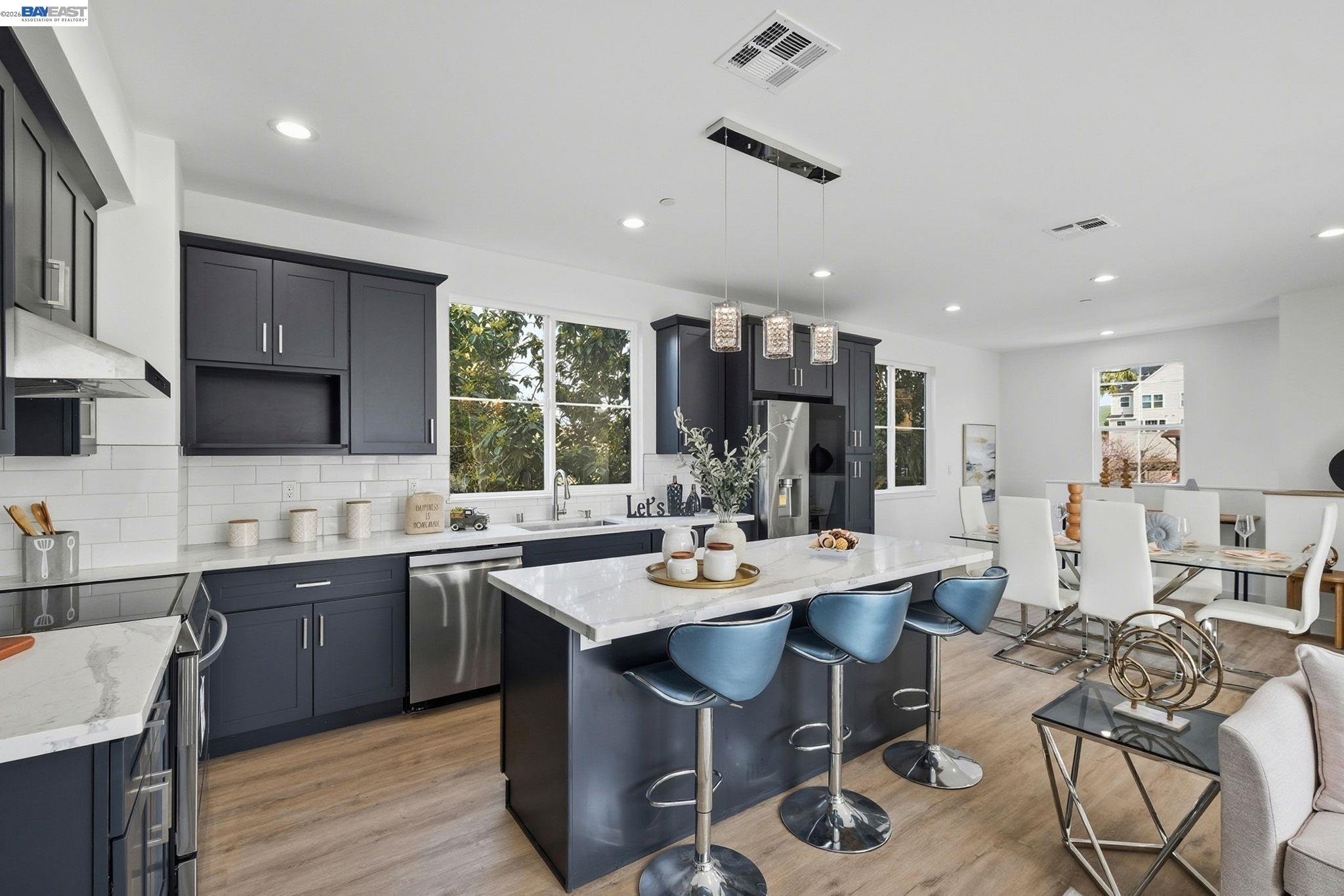 Photo #9: 41129680 Listing: Photo #9