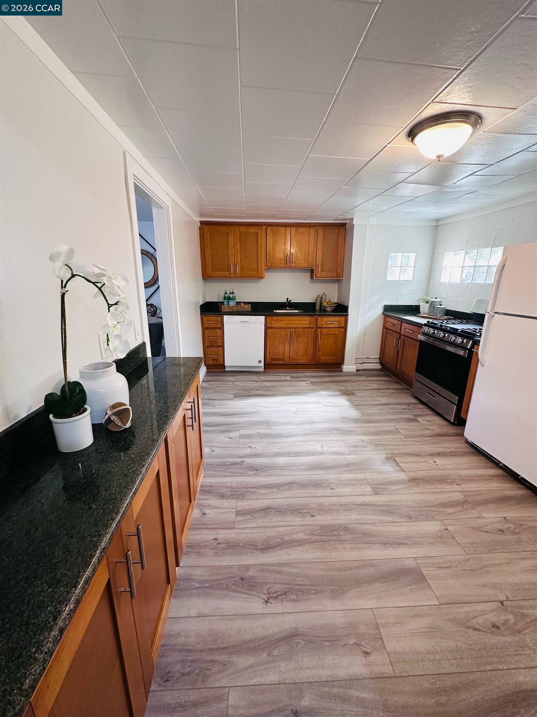 Detail Gallery Image 13 of 29 For 447 Maple Ave, Vallejo,  CA 94519 - 2 Beds | 1 Baths