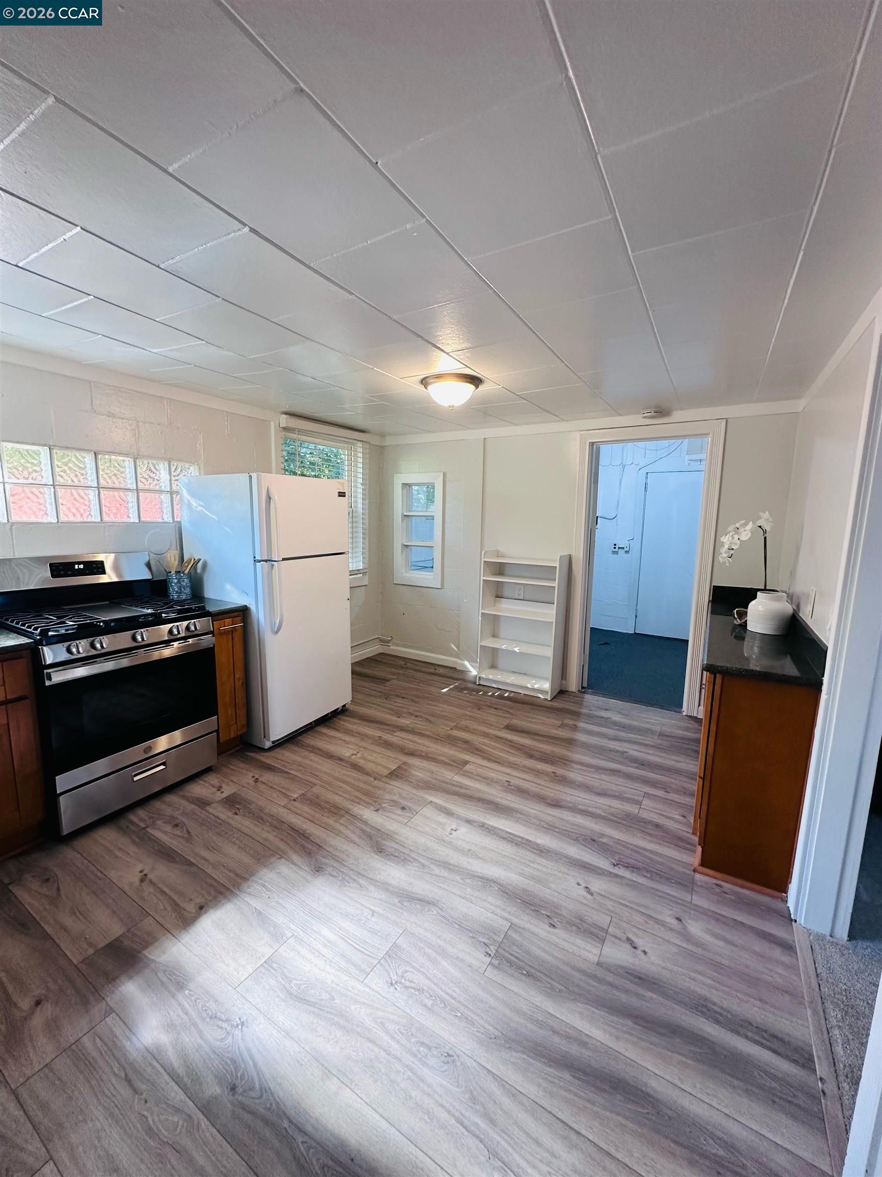 Detail Gallery Image 15 of 29 For 447 Maple Ave, Vallejo,  CA 94519 - 2 Beds | 1 Baths