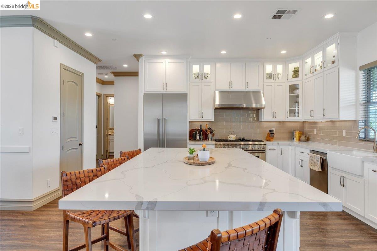 Detail Gallery Image 15 of 48 For 1976 Oak Creek, Copperopolis,  CA 95228-9363 - 3 Beds | 4 Baths