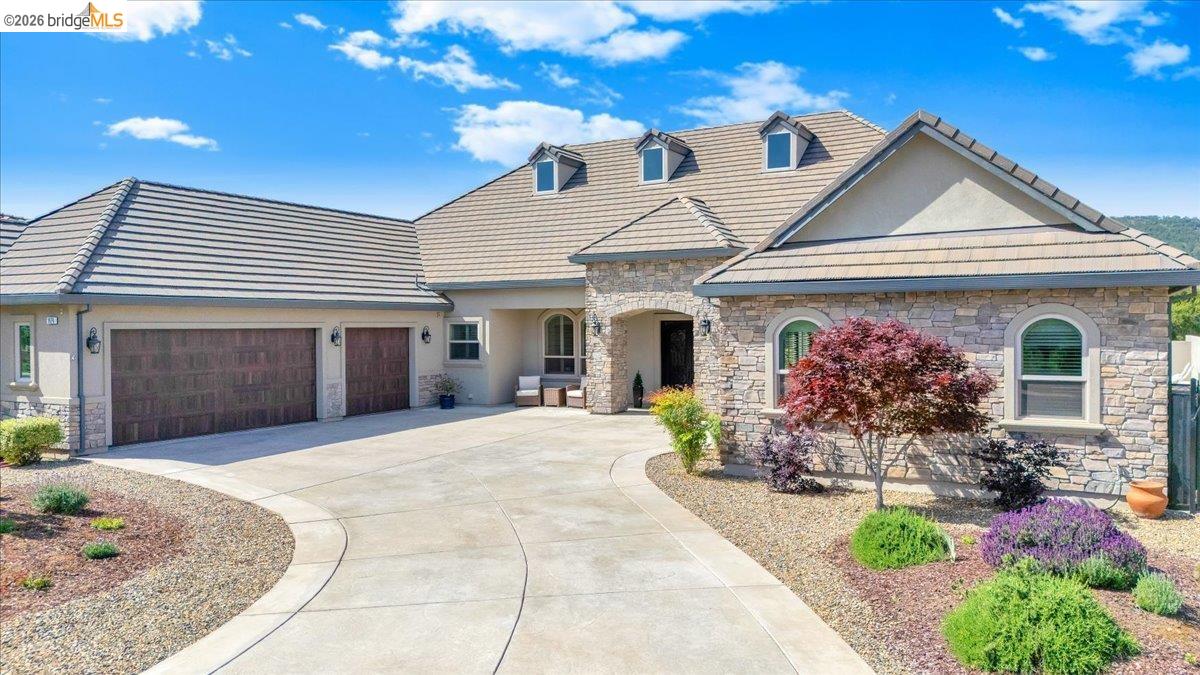 Detail Gallery Image 3 of 48 For 1976 Oak Creek, Copperopolis,  CA 95228-9363 - 3 Beds | 4 Baths