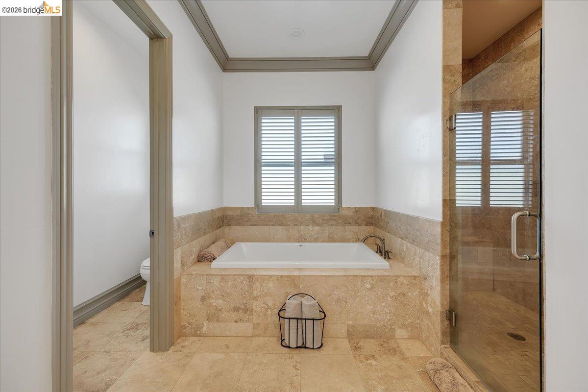 Detail Gallery Image 27 of 48 For 1976 Oak Creek, Copperopolis,  CA 95228-9363 - 3 Beds | 4 Baths