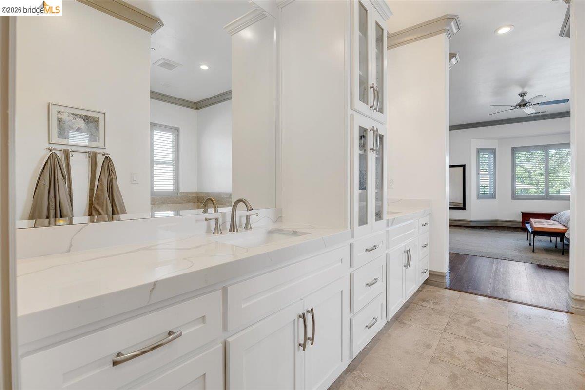 Detail Gallery Image 29 of 48 For 1976 Oak Creek, Copperopolis,  CA 95228-9363 - 3 Beds | 4 Baths