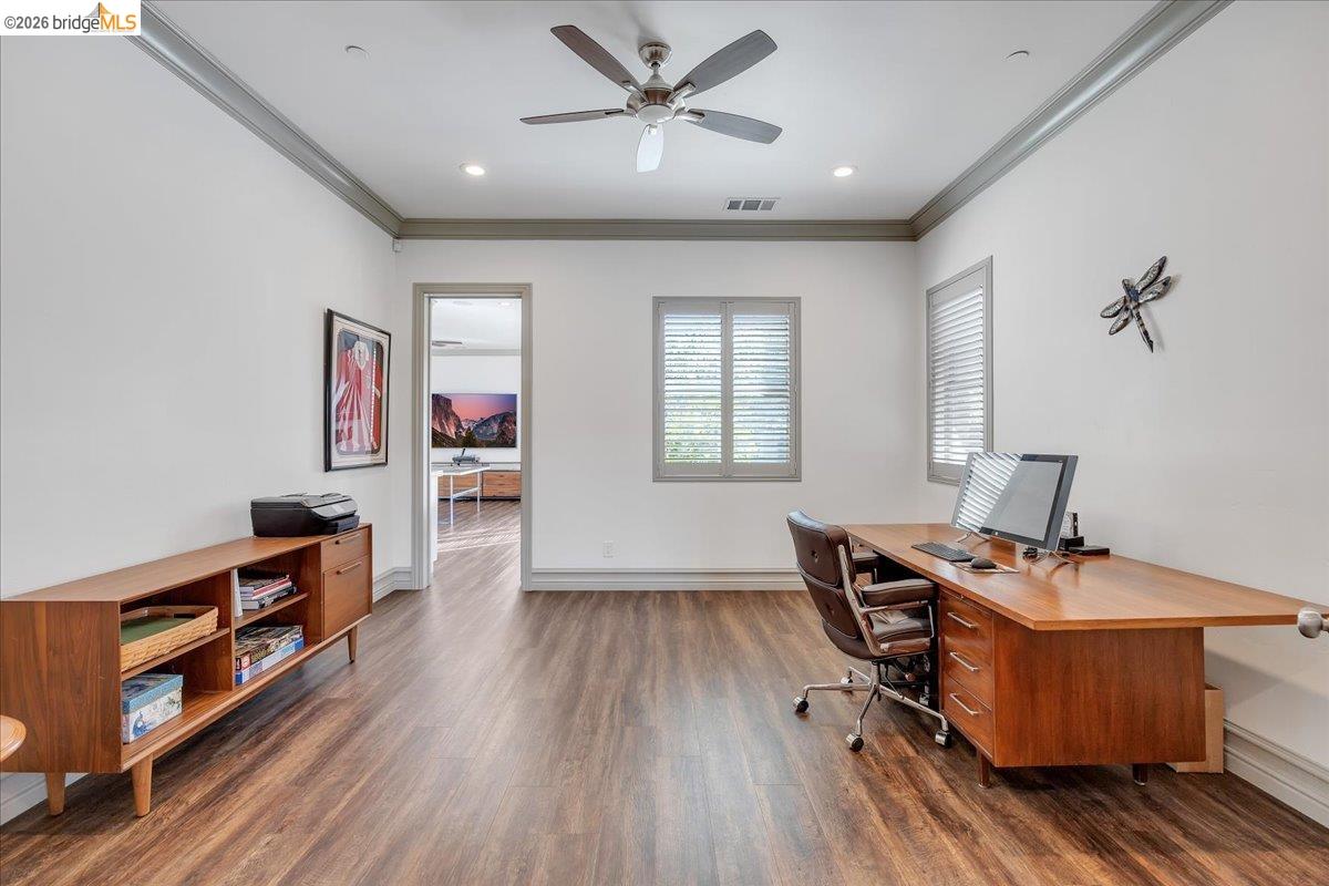 Detail Gallery Image 30 of 48 For 1976 Oak Creek, Copperopolis,  CA 95228-9363 - 3 Beds | 4 Baths