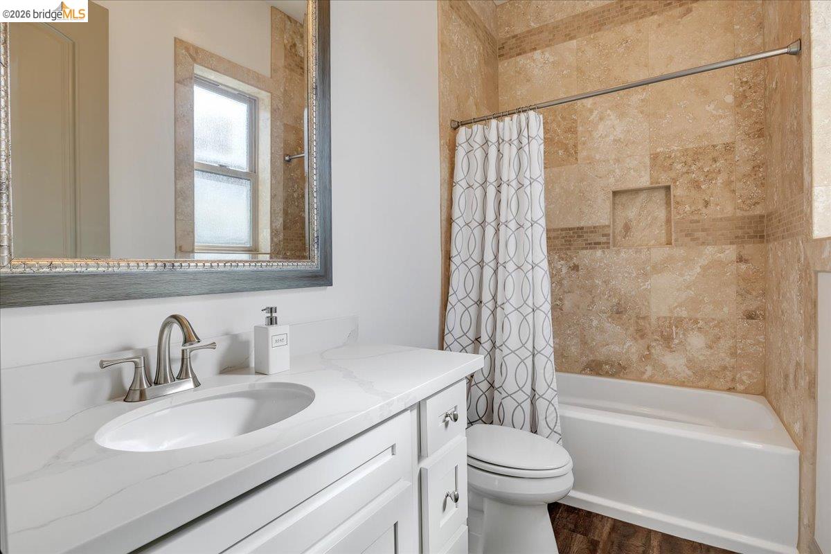 Detail Gallery Image 37 of 48 For 1976 Oak Creek, Copperopolis,  CA 95228-9363 - 3 Beds | 4 Baths