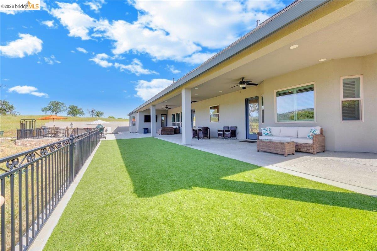 Detail Gallery Image 44 of 48 For 1976 Oak Creek, Copperopolis,  CA 95228-9363 - 3 Beds | 4 Baths