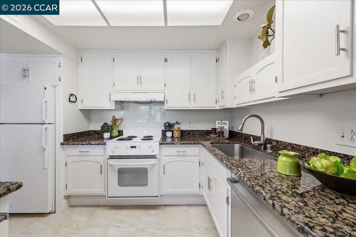 Photo #16: 41129687 Listing: Photo #16