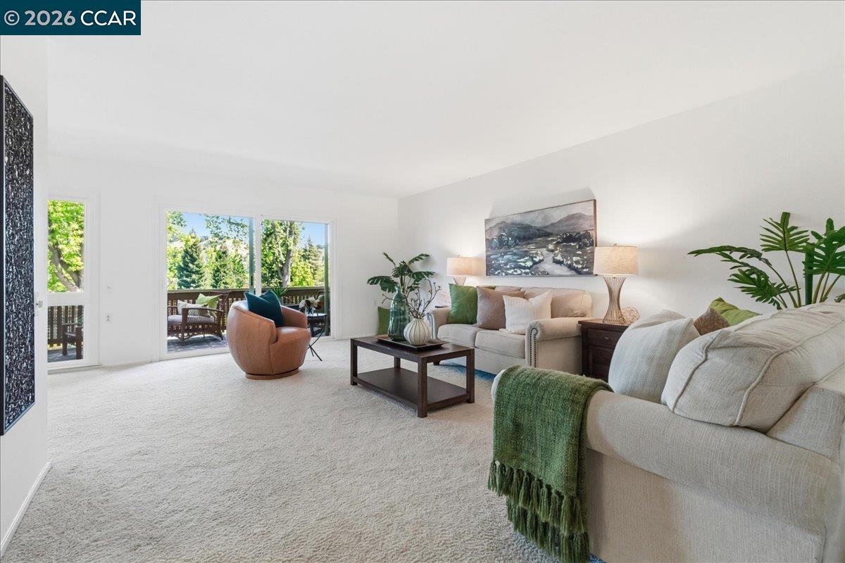 Photo #8: 41129687 Listing: Photo #8