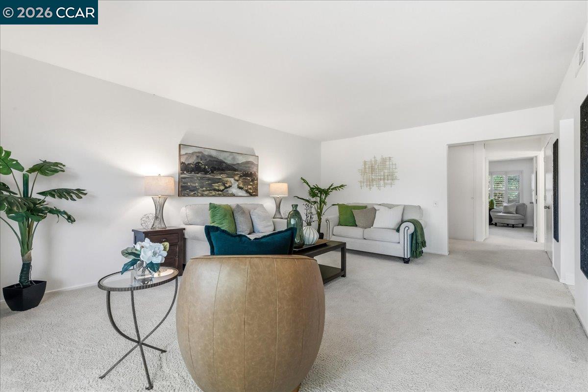 Photo #9: 41129687 Listing: Photo #9