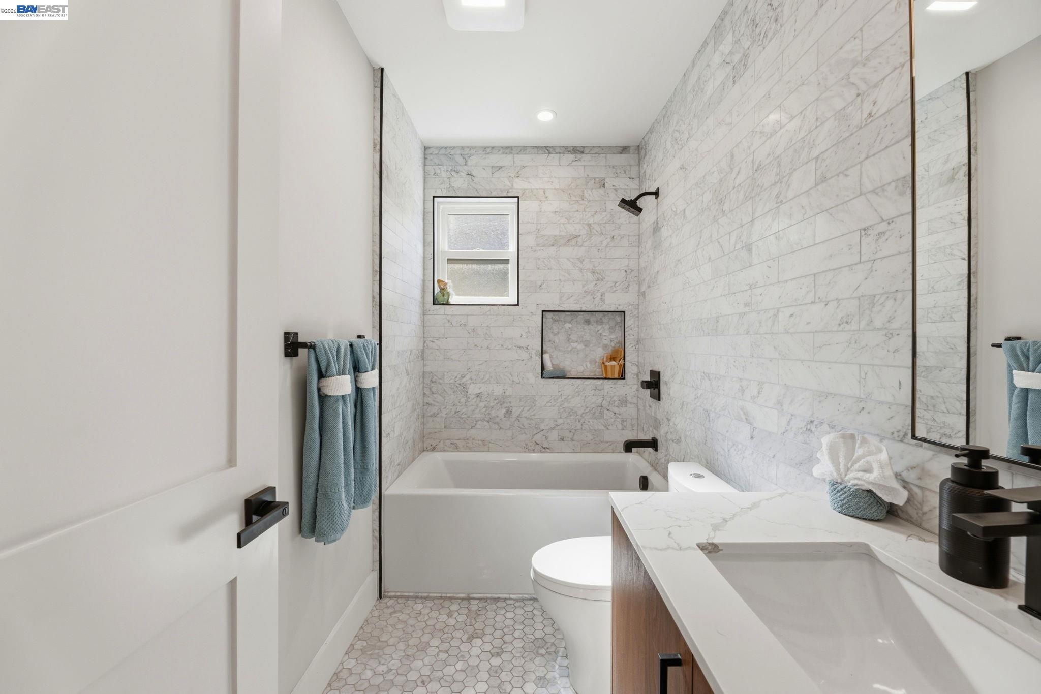 Detail Gallery Image 35 of 45 For 1841 Vine St, Berkeley,  CA 94703 - – Beds | – Baths