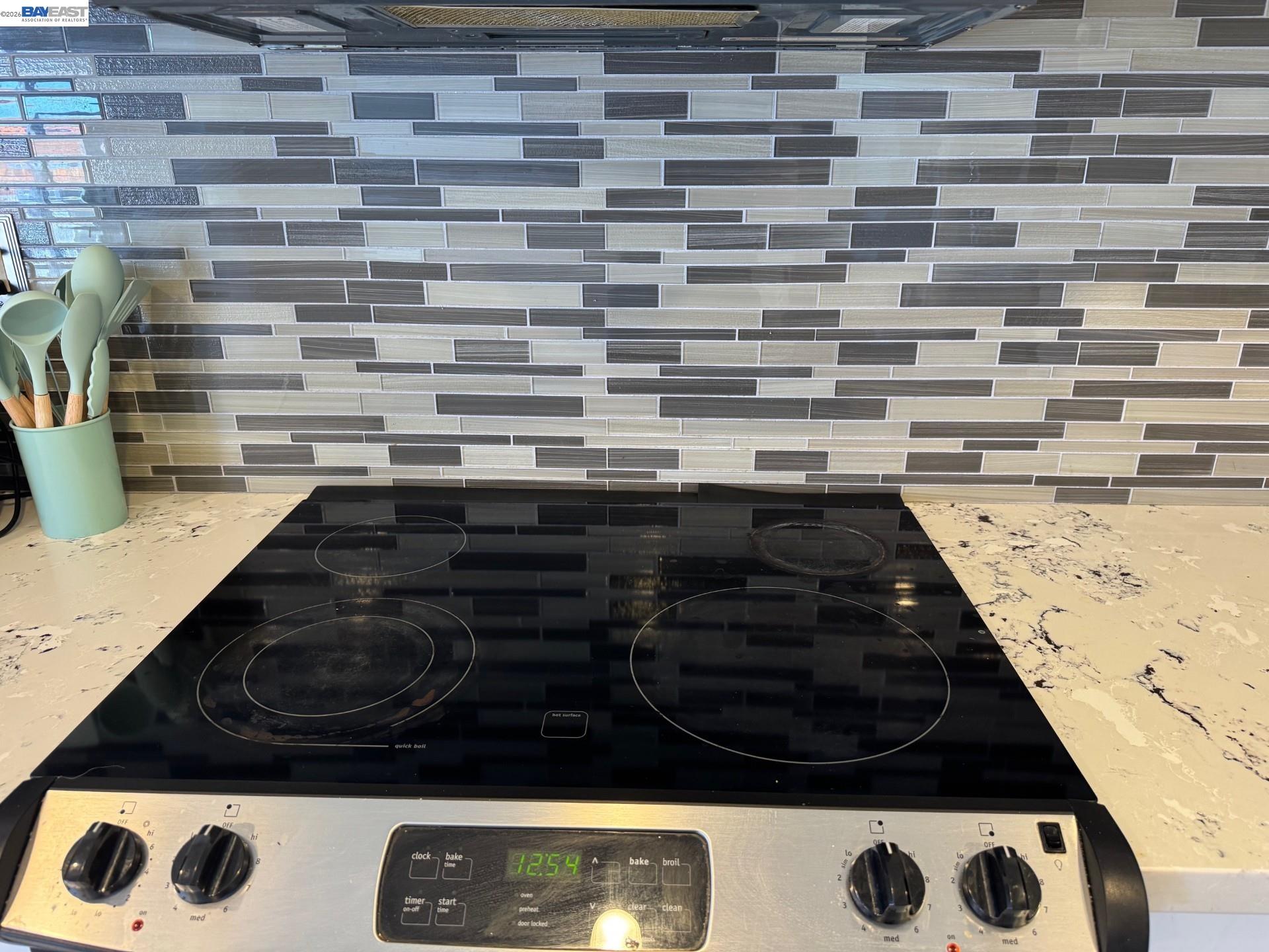 Photo #6: 41129697 Listing: Photo #6