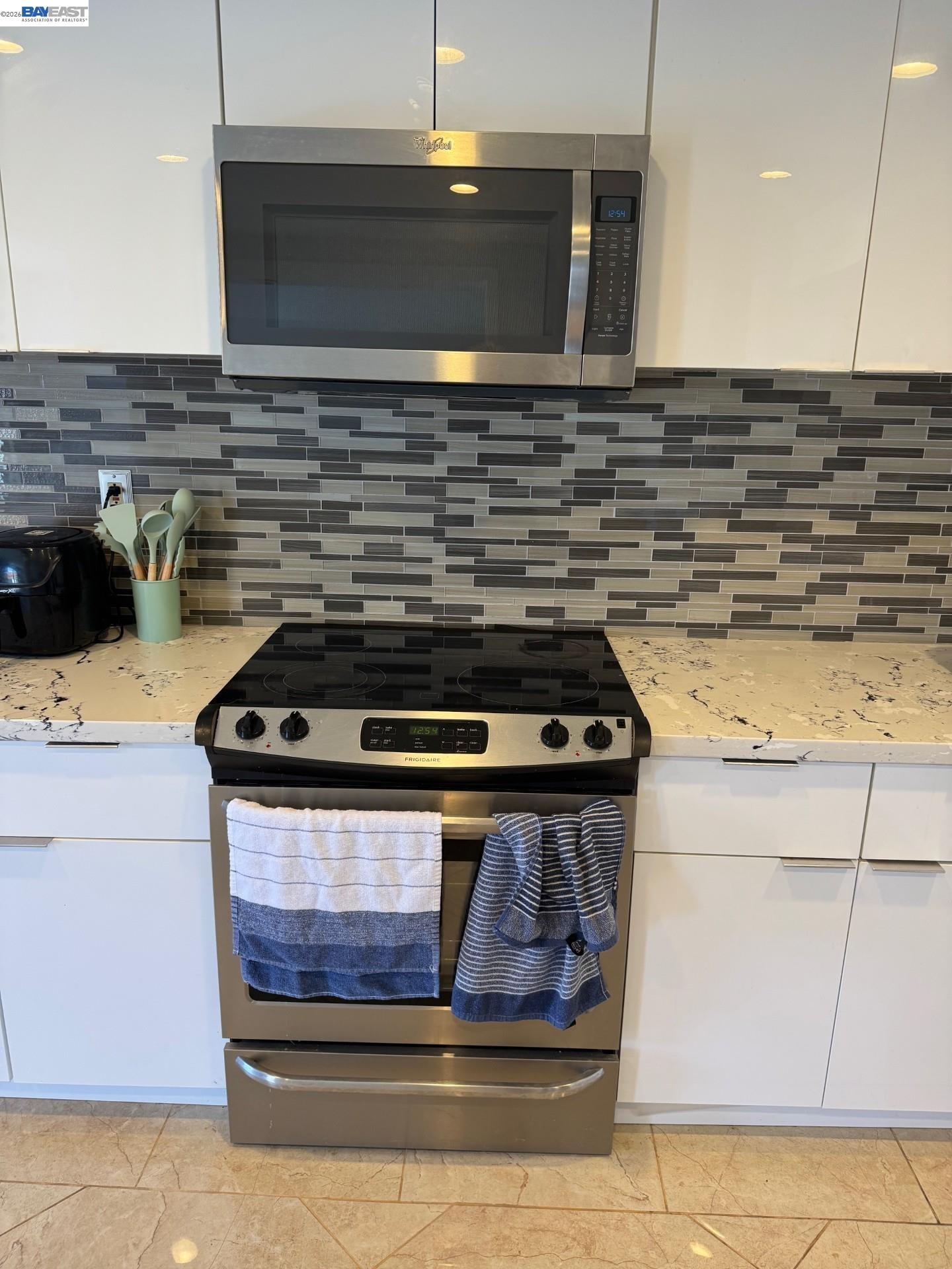 Photo #7: 41129697 Listing: Photo #7