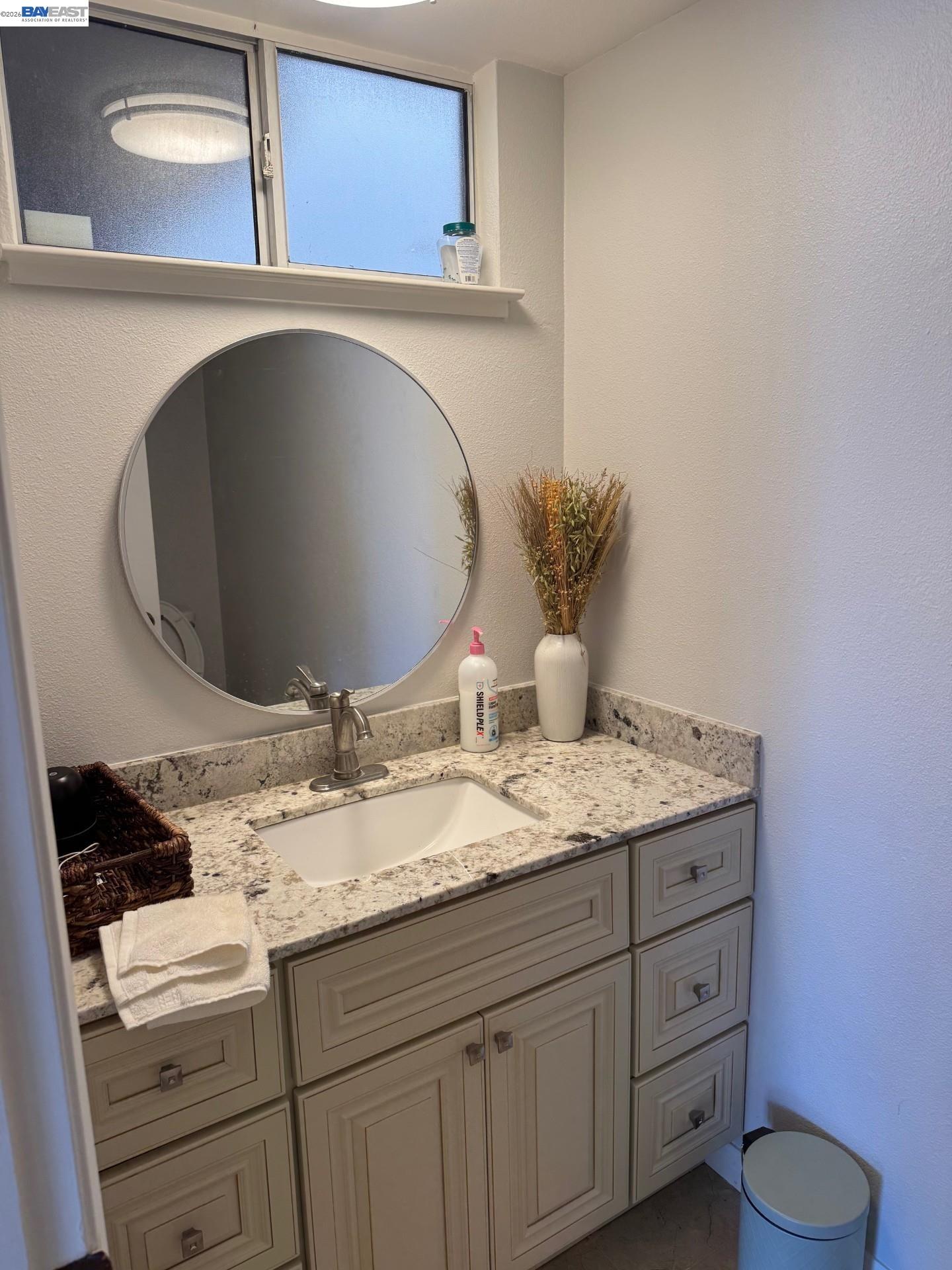 Photo #8: 41129697 Listing: Photo #8