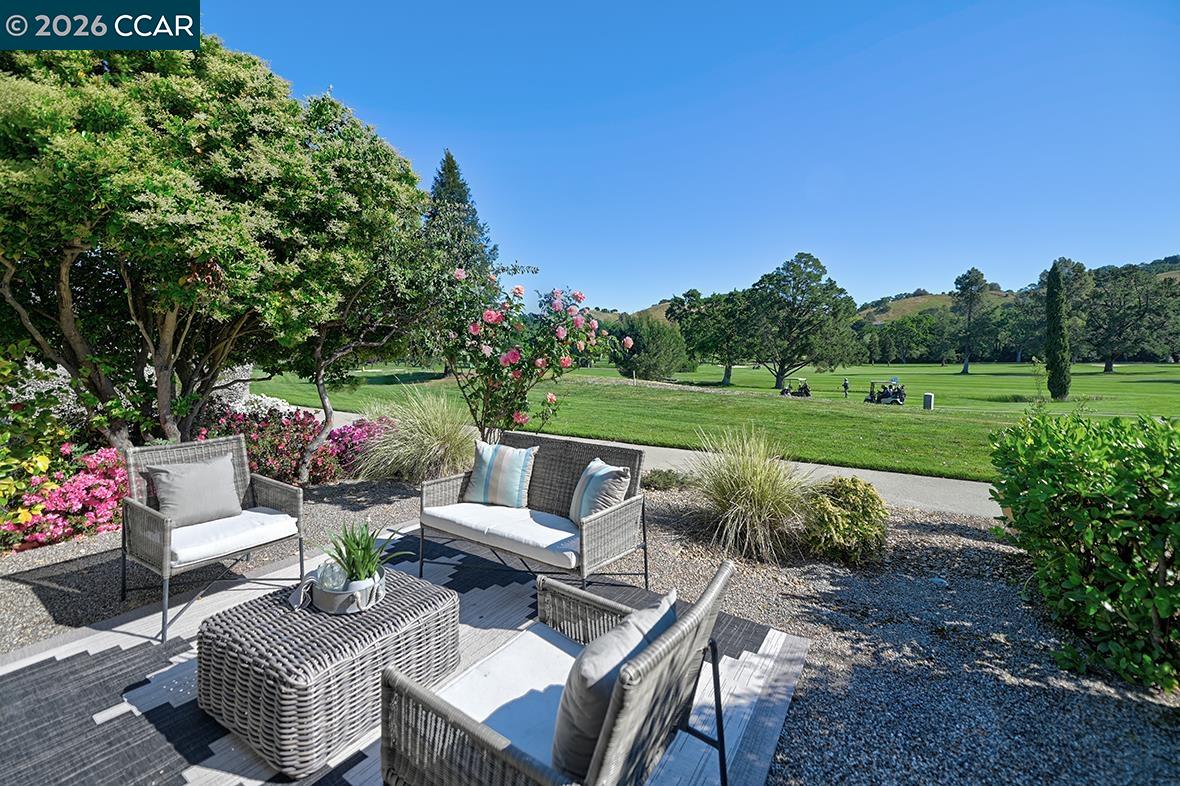 Photo #2: 41129698 Listing: Photo #2