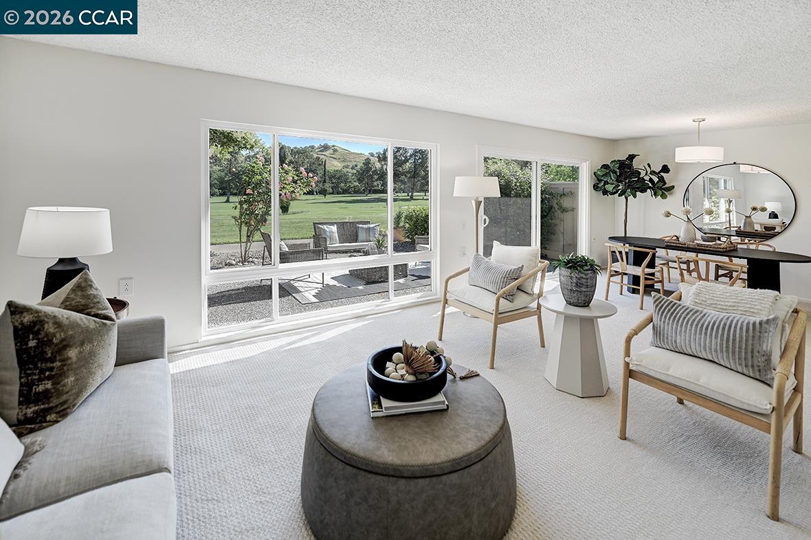 Photo #4: 41129698 Listing: Photo #4