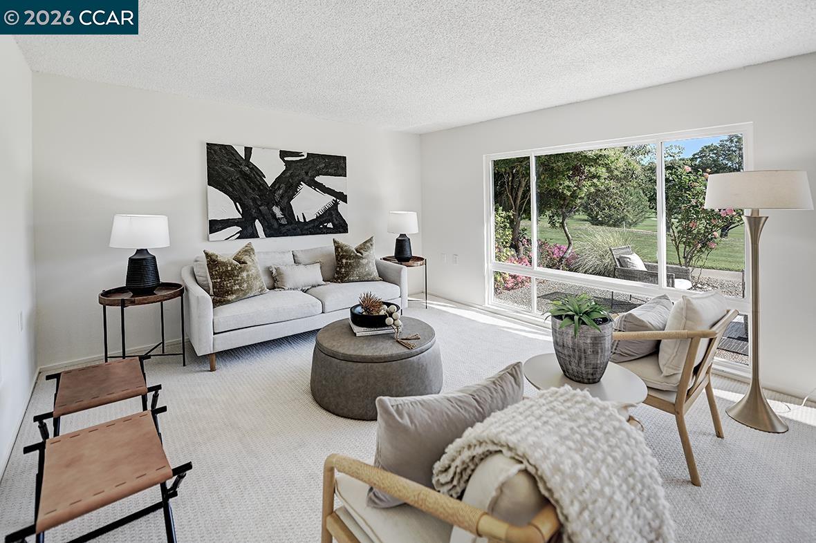 Photo #5: 41129698 Listing: Photo #5