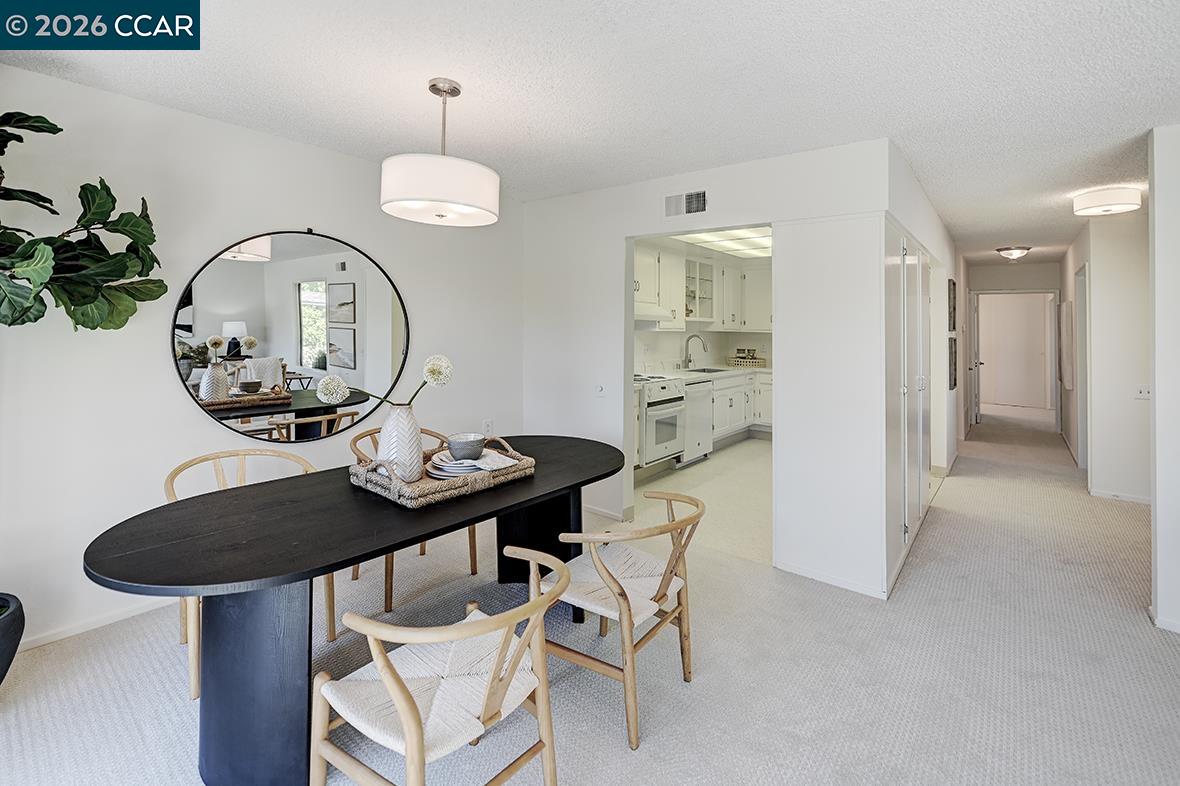 Photo #8: 41129698 Listing: Photo #8