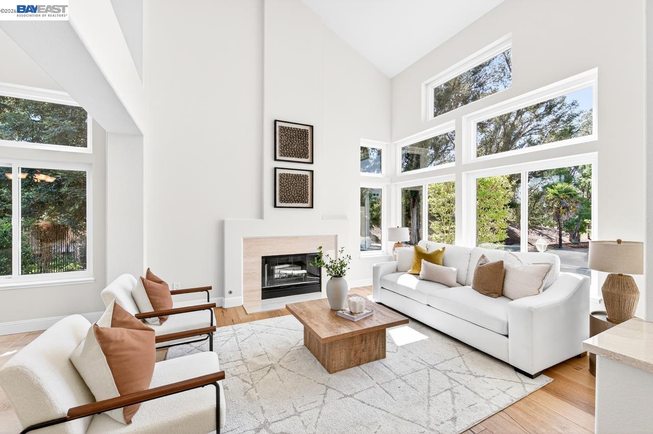 Detail Gallery Image 13 of 54 For 788 Crystal Ln, Pleasanton,  CA 94566 - 5 Beds | 3 Baths