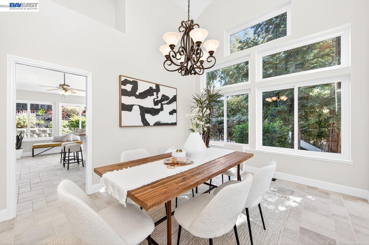 Detail Gallery Image 15 of 54 For 788 Crystal Ln, Pleasanton,  CA 94566 - 5 Beds | 3 Baths