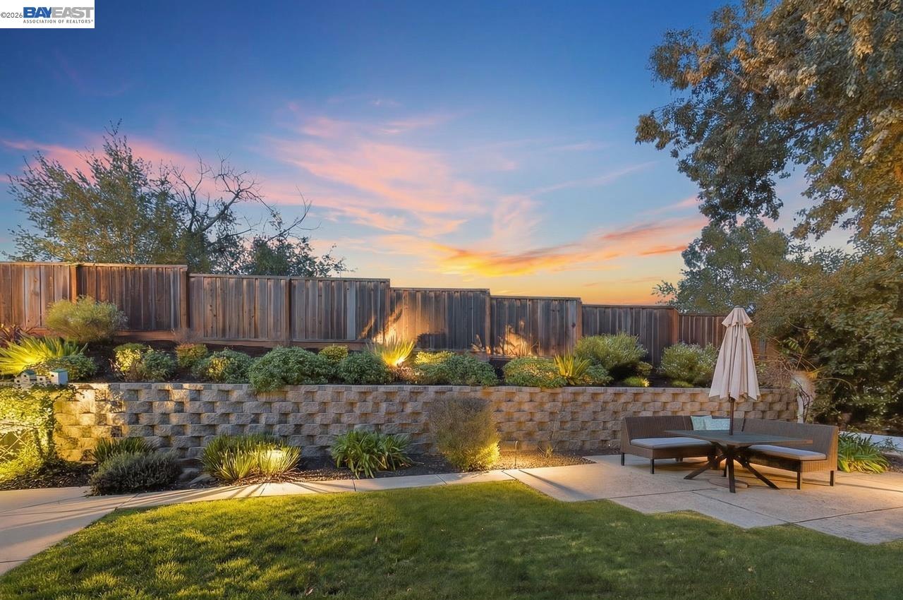 Detail Gallery Image 4 of 54 For 788 Crystal Ln, Pleasanton,  CA 94566 - 5 Beds | 3 Baths