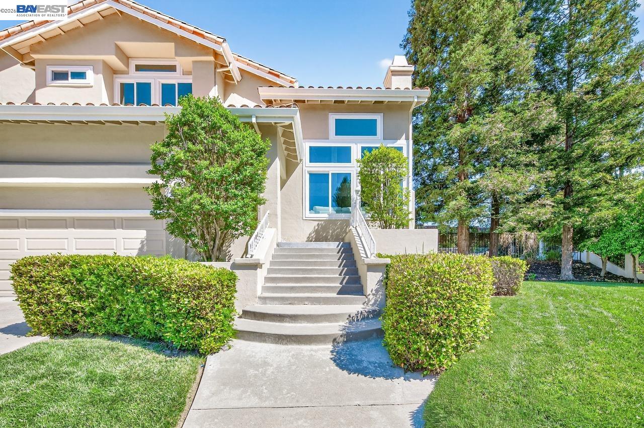 Detail Gallery Image 9 of 54 For 788 Crystal Ln, Pleasanton,  CA 94566 - 5 Beds | 3 Baths