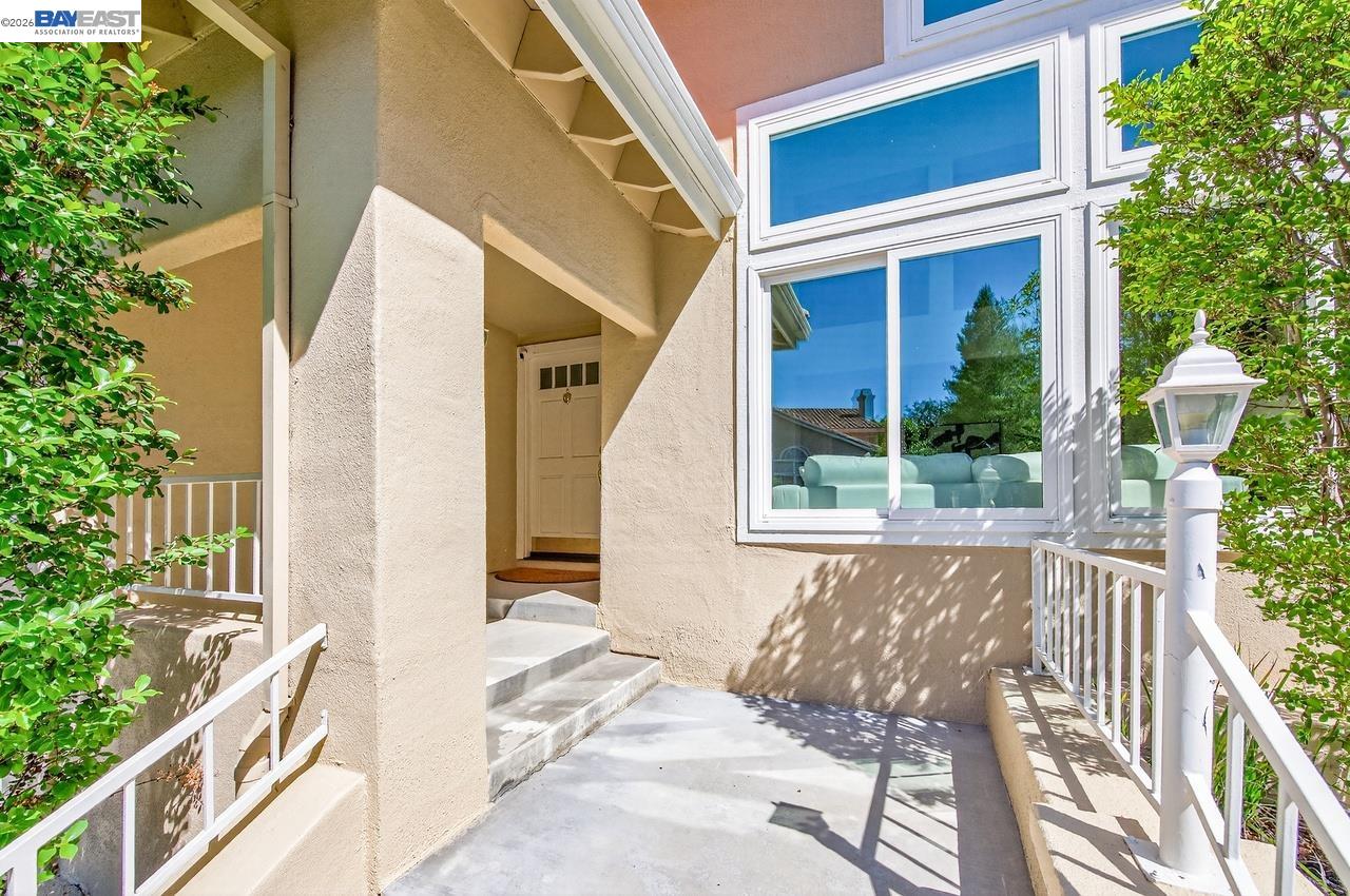 Detail Gallery Image 10 of 54 For 788 Crystal Ln, Pleasanton,  CA 94566 - 5 Beds | 3 Baths