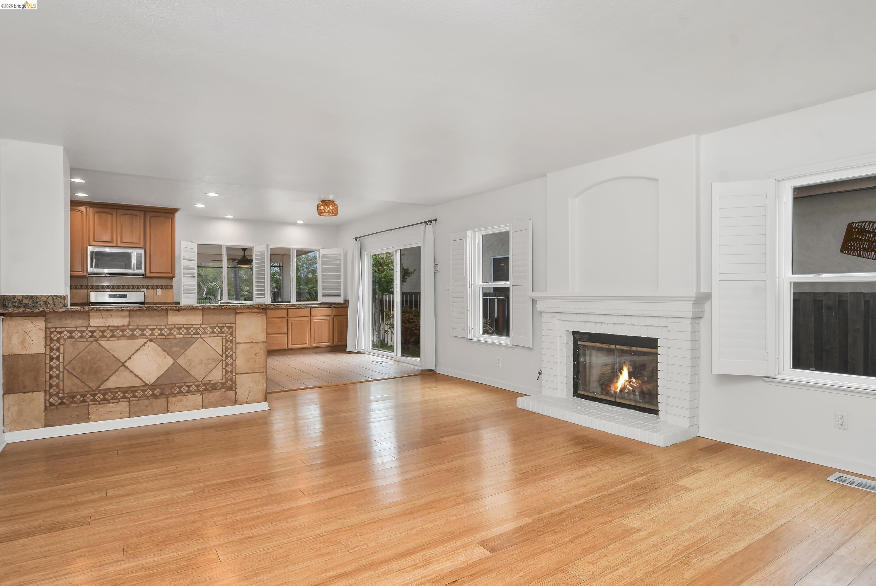 Detail Gallery Image 15 of 50 For 5460 Azure Ct, Discovery Bay,  CA 94505 - 4 Beds | 3 Baths