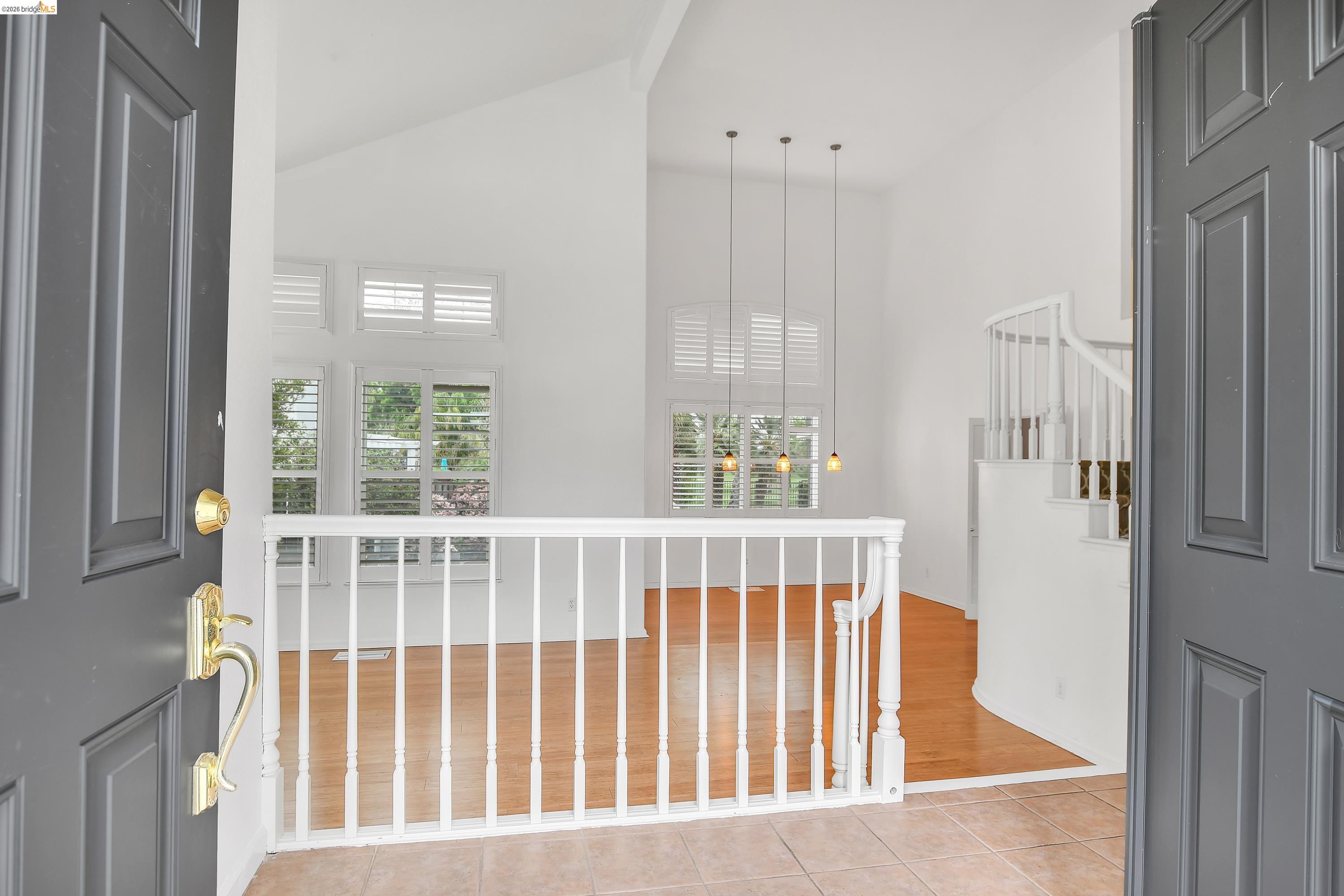 Detail Gallery Image 5 of 50 For 5460 Azure Ct, Discovery Bay,  CA 94505 - 4 Beds | 3 Baths