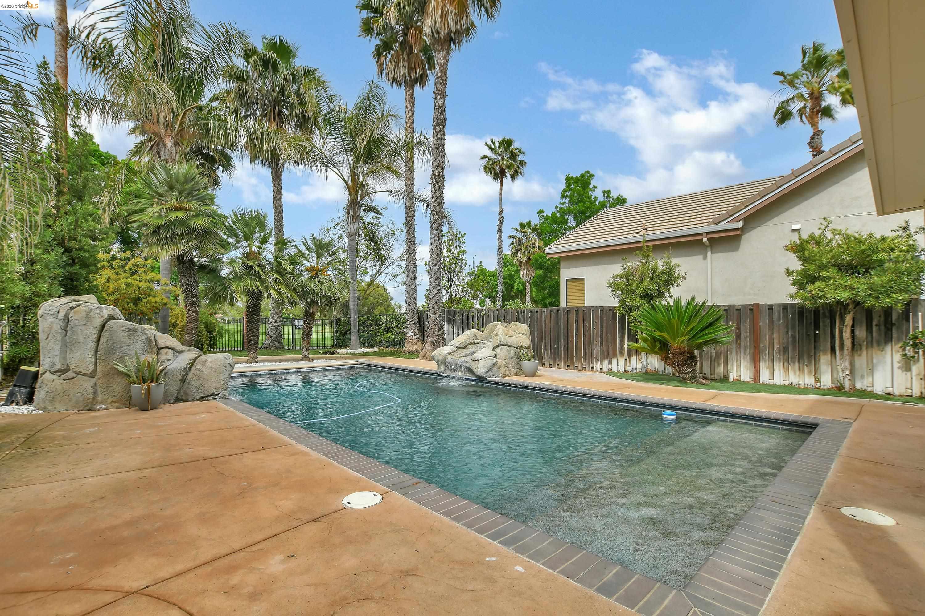 Detail Gallery Image 42 of 50 For 5460 Azure Ct, Discovery Bay,  CA 94505 - 4 Beds | 3 Baths