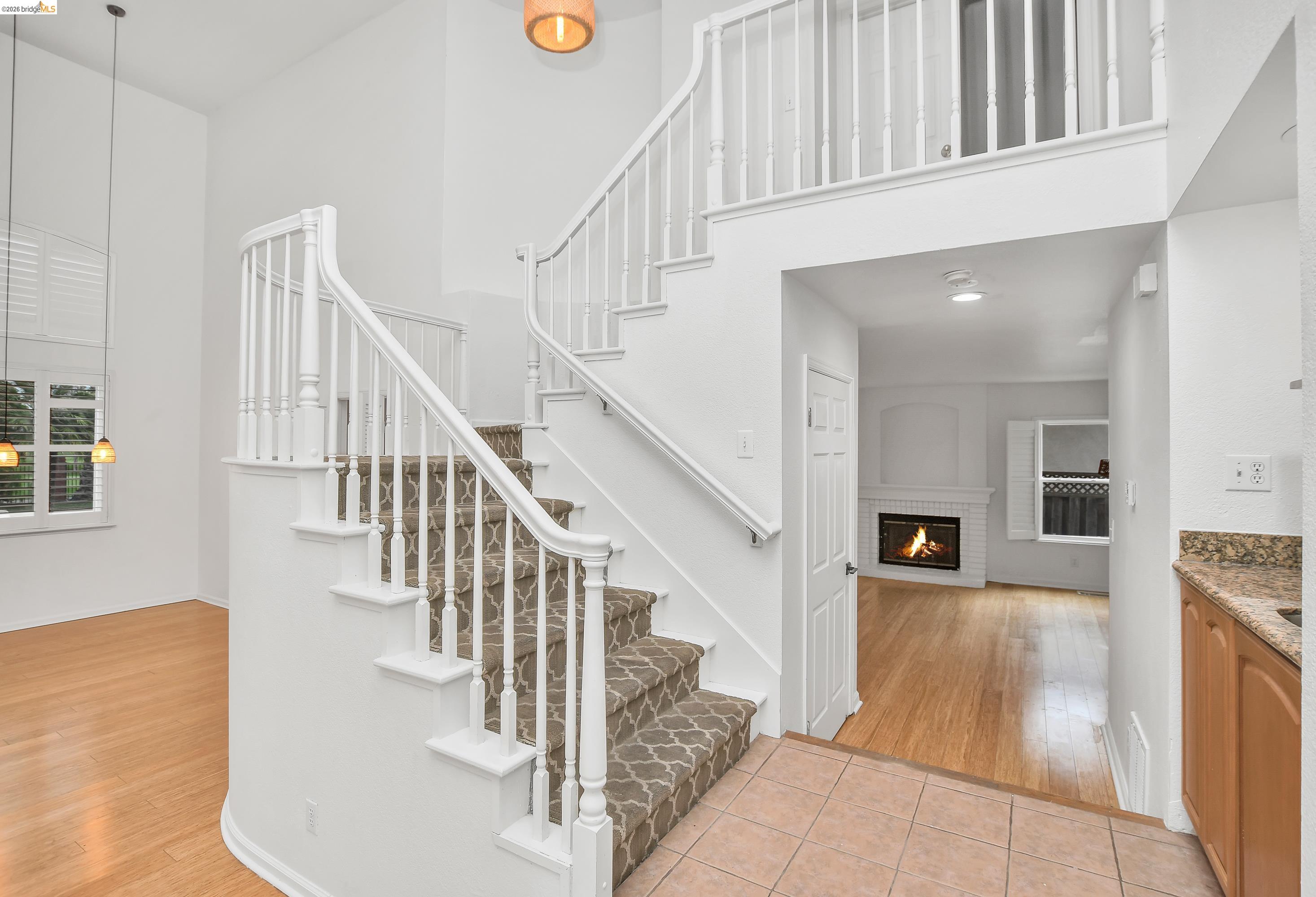 Detail Gallery Image 6 of 50 For 5460 Azure Ct, Discovery Bay,  CA 94505 - 4 Beds | 3 Baths