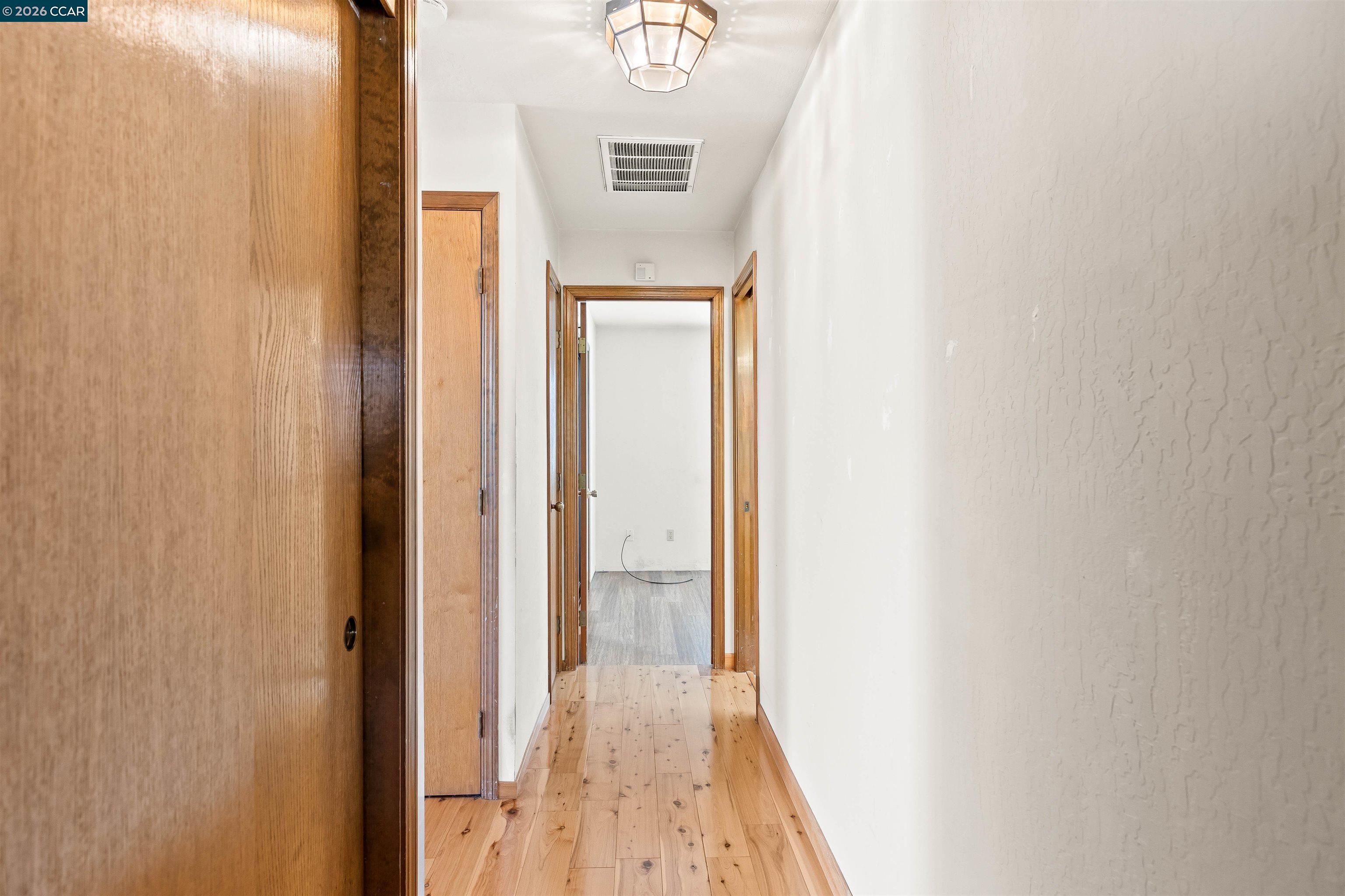 Photo #19: 41129709 Listing: Photo #19