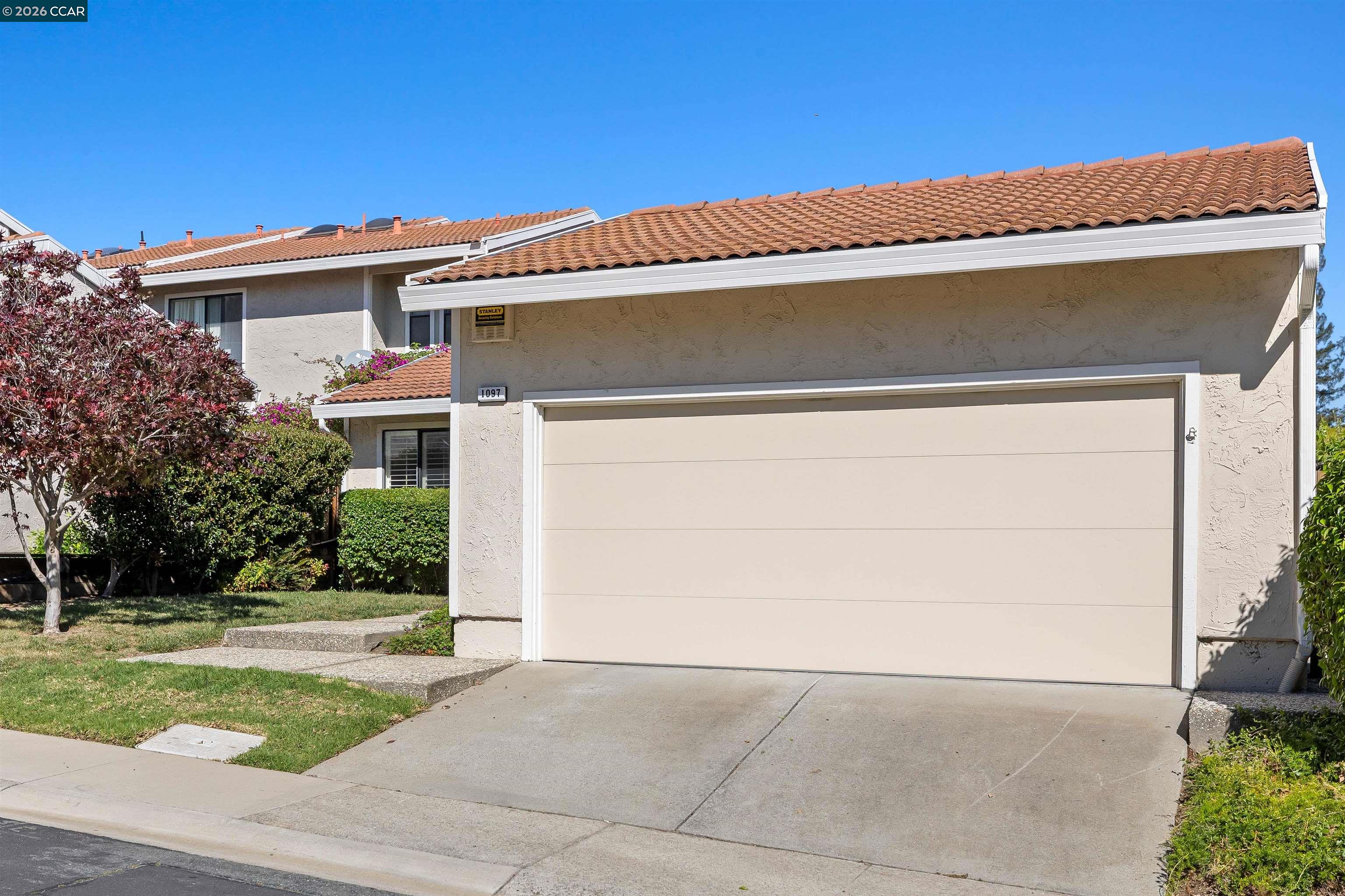 Photo #3: 41129709 Listing: Photo #3