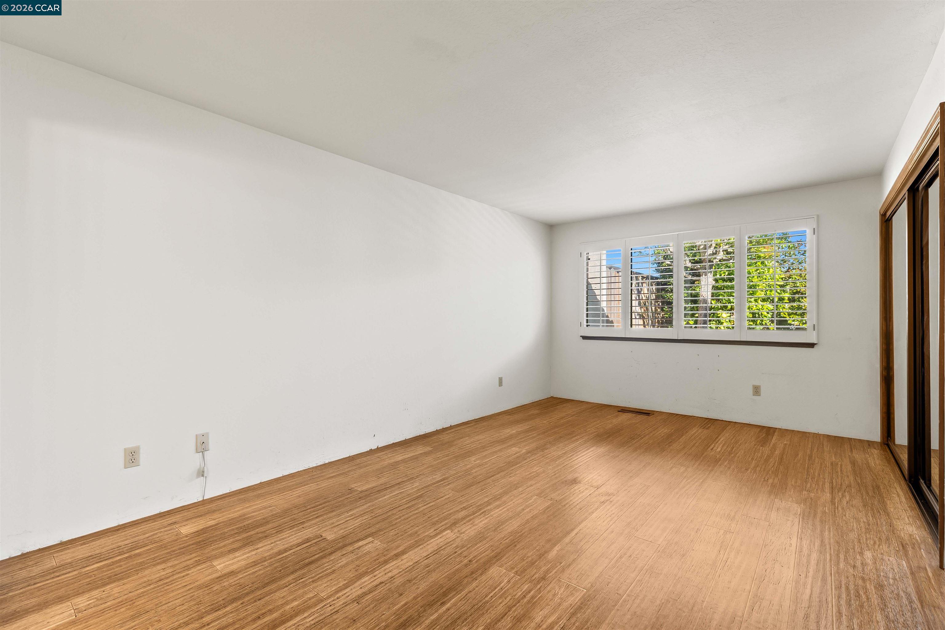 Photo #23: 41129709 Listing: Photo #23