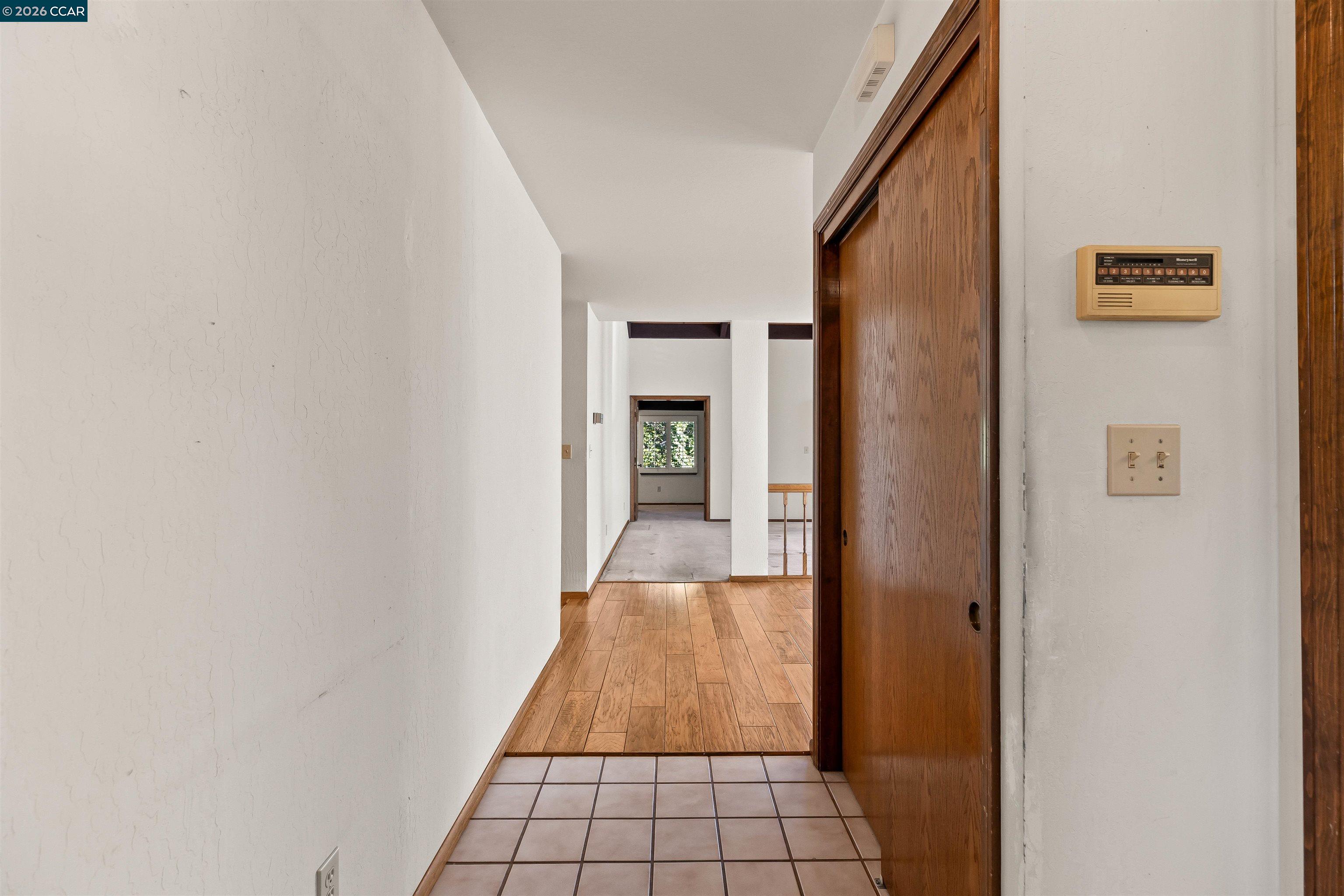 Photo #6: 41129709 Listing: Photo #6