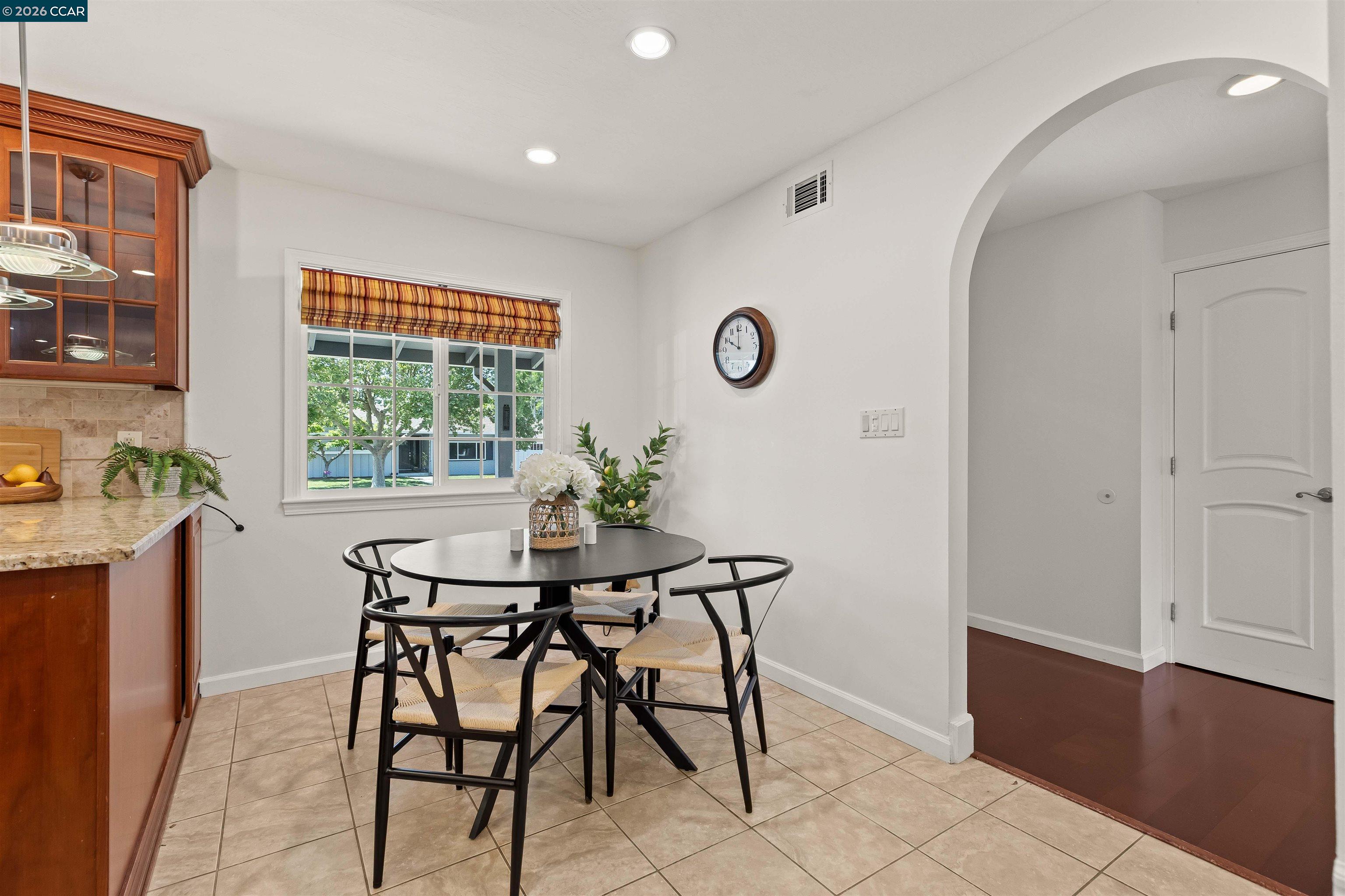 1724 Carriage Dr, Walnut Creek, CA, 94598