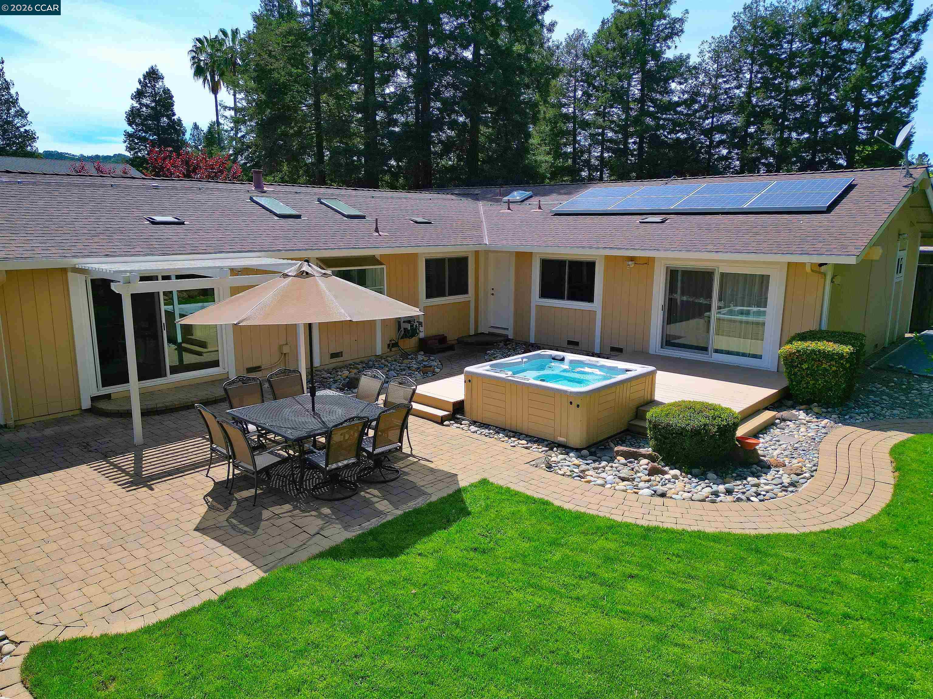 Detail Gallery Image 7 of 19 For 3374 Whitehaven Drive, Walnut Creek,  CA 94598 - 4 Beds | 2/1 Baths