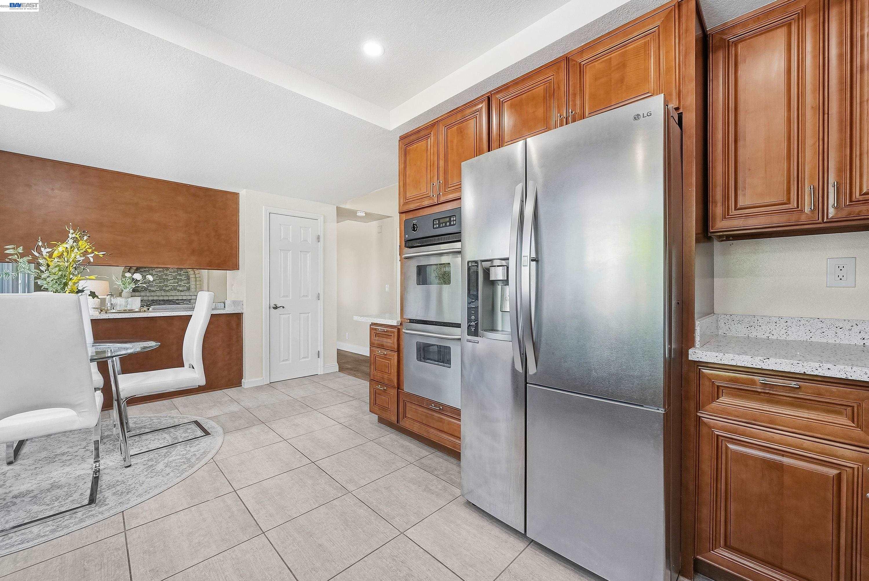 Detail Gallery Image 19 of 60 For 33646 Whimbrel Rd, Fremont,  CA 94555 - 4 Beds | 3 Baths