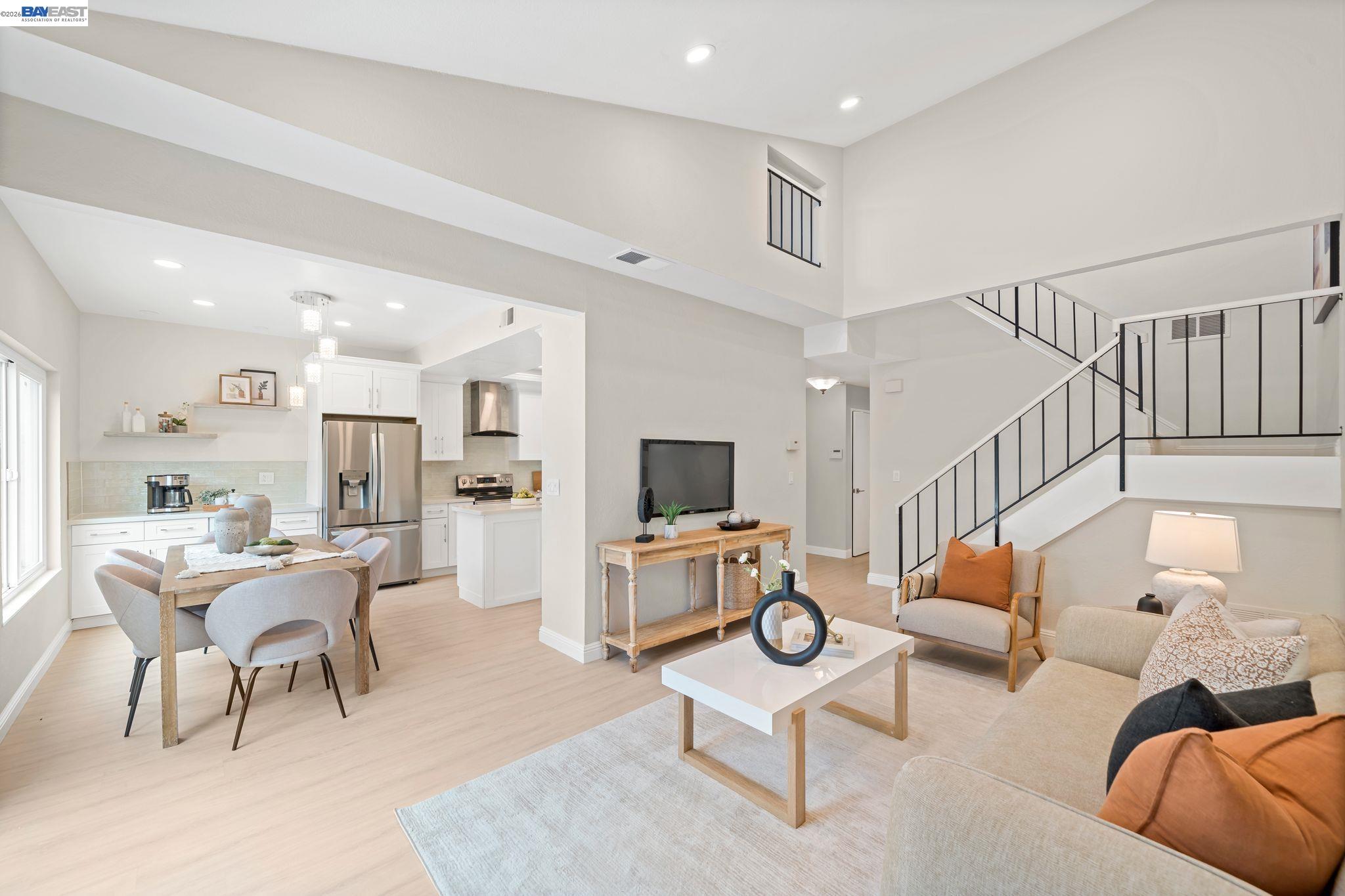 Detail Gallery Image 4 of 39 For 5405 Diana Common, Fremont,  CA 94555 - 3 Beds | 2/1 Baths