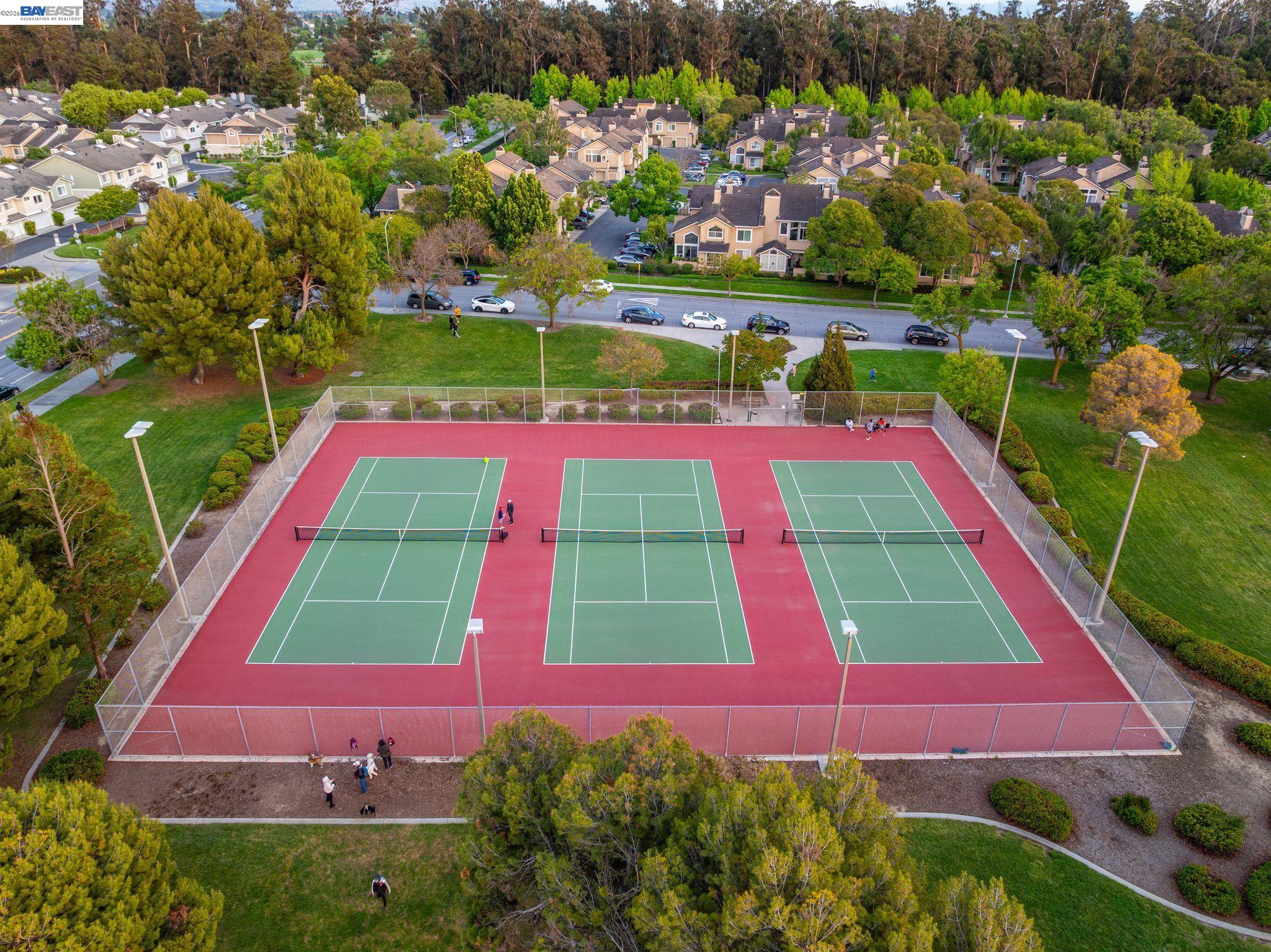 Detail Gallery Image 37 of 39 For 5405 Diana Common, Fremont,  CA 94555 - 3 Beds | 2/1 Baths