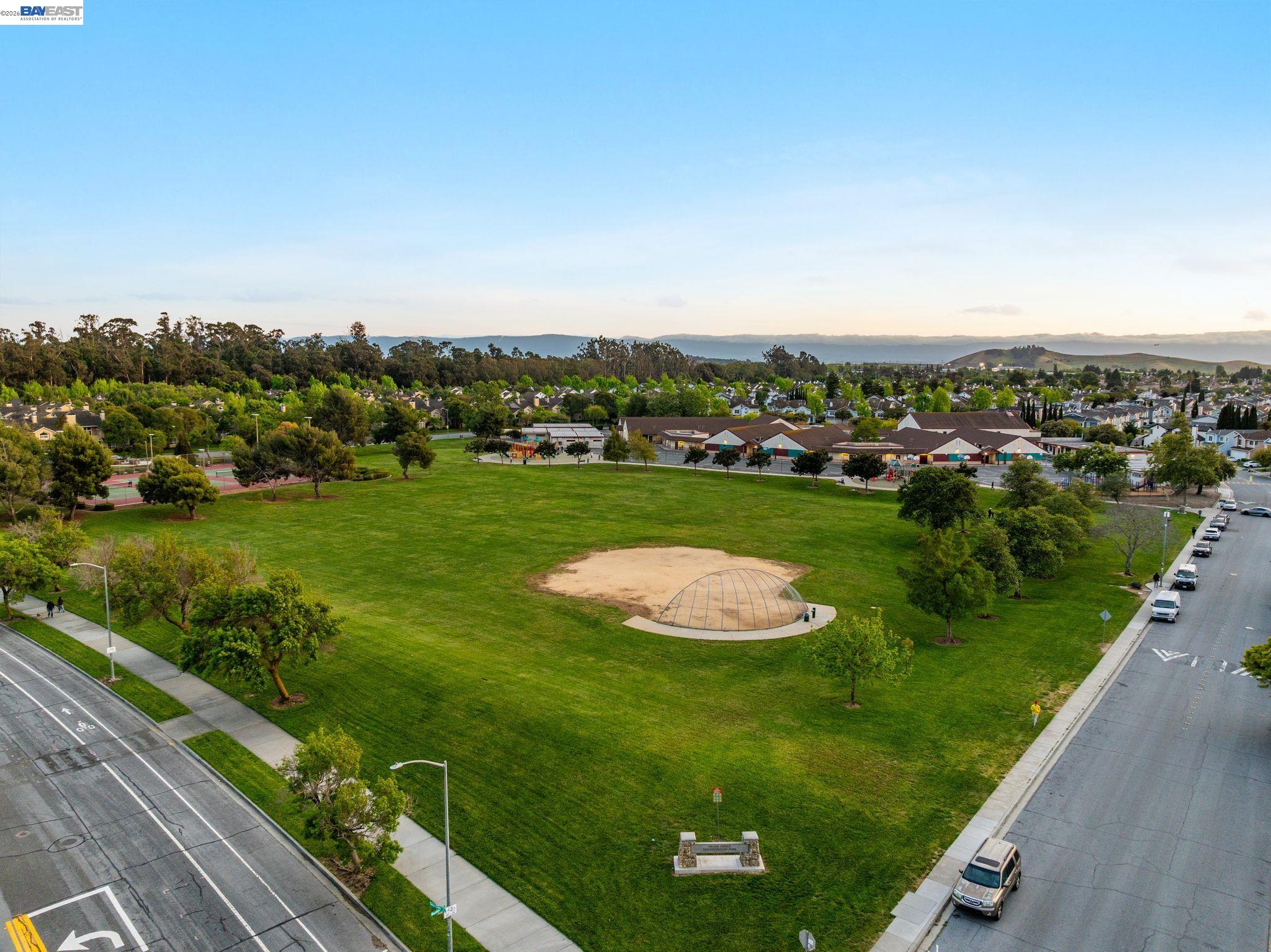 Detail Gallery Image 38 of 39 For 5405 Diana Common, Fremont,  CA 94555 - 3 Beds | 2/1 Baths